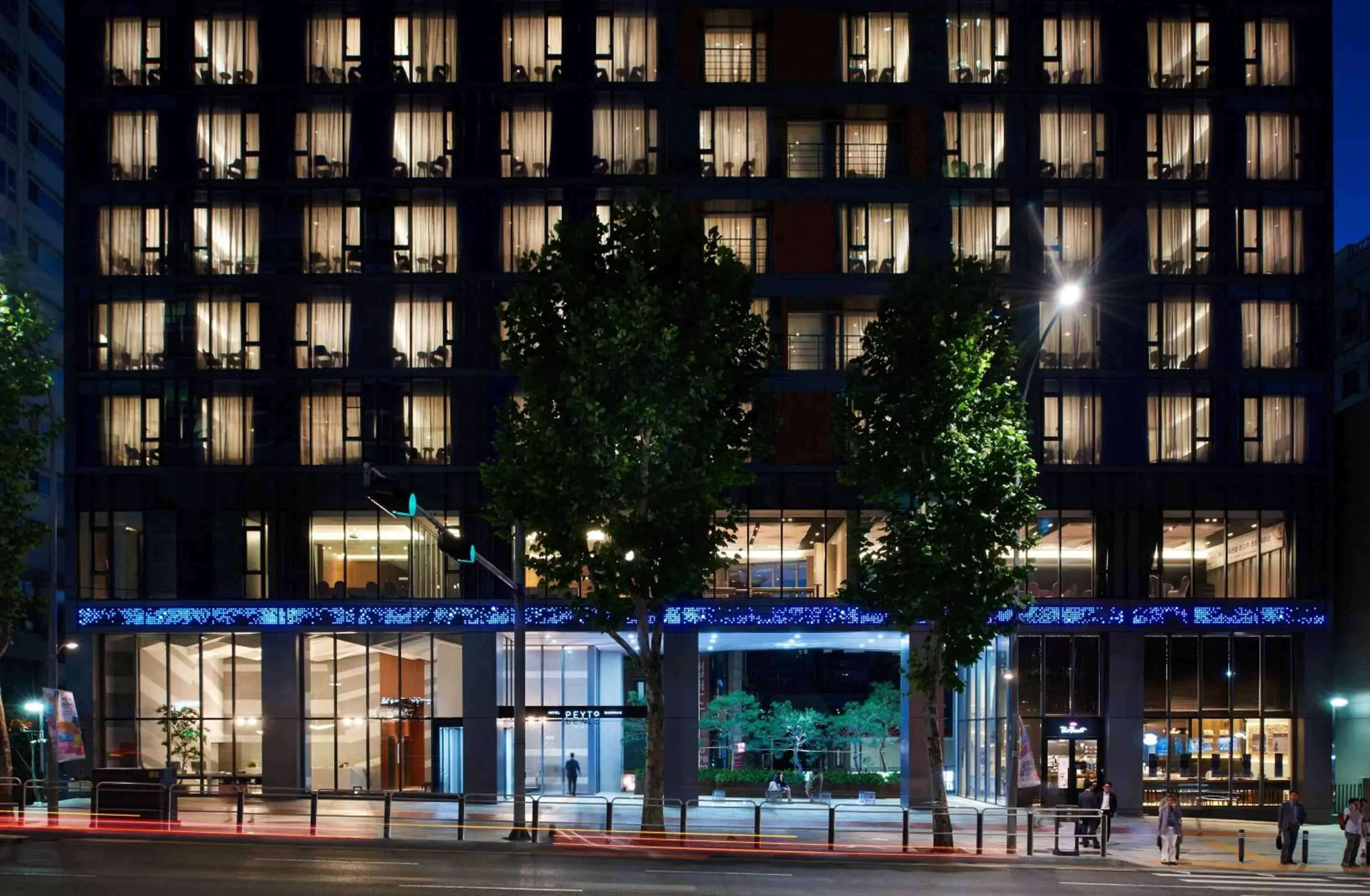 Facade/entrance, Property Building in Hotel Peyto Gangnam