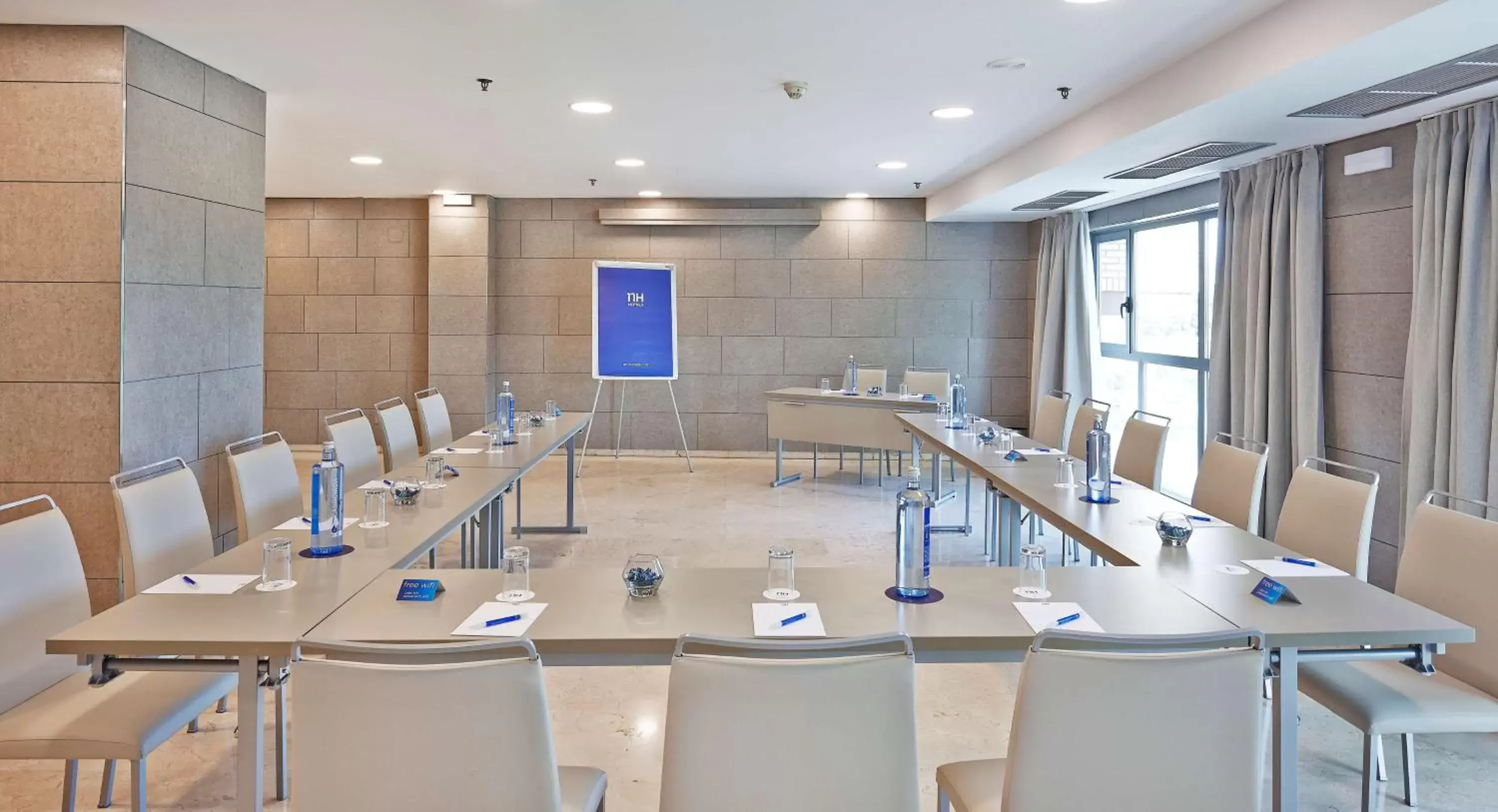 Meeting/conference room in NH Ciudad de Zaragoza