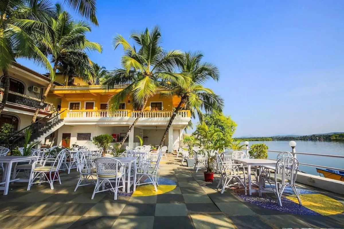 Property Building in M aples Jacks Place