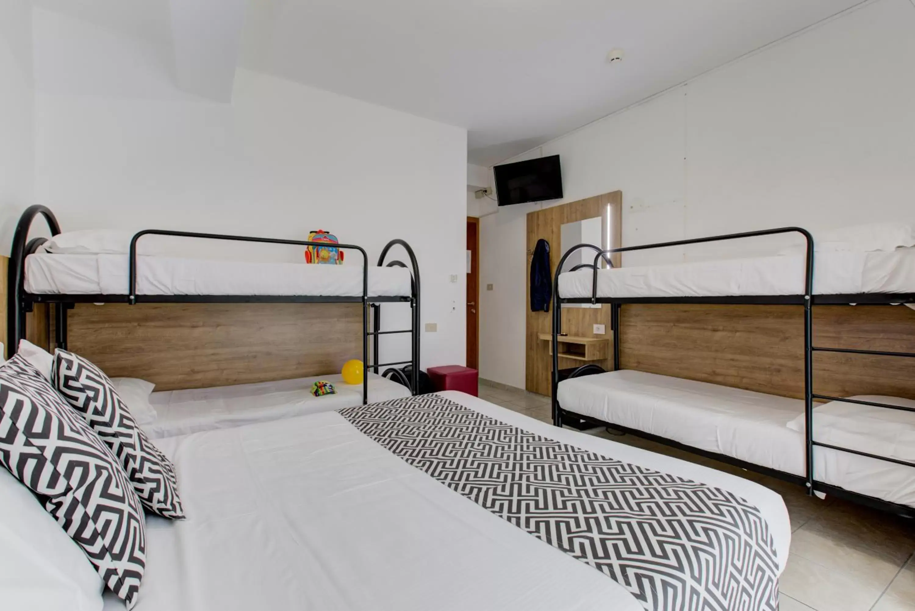 Photo of the whole room, Bunk Bed in Hotel Grazia Riccione