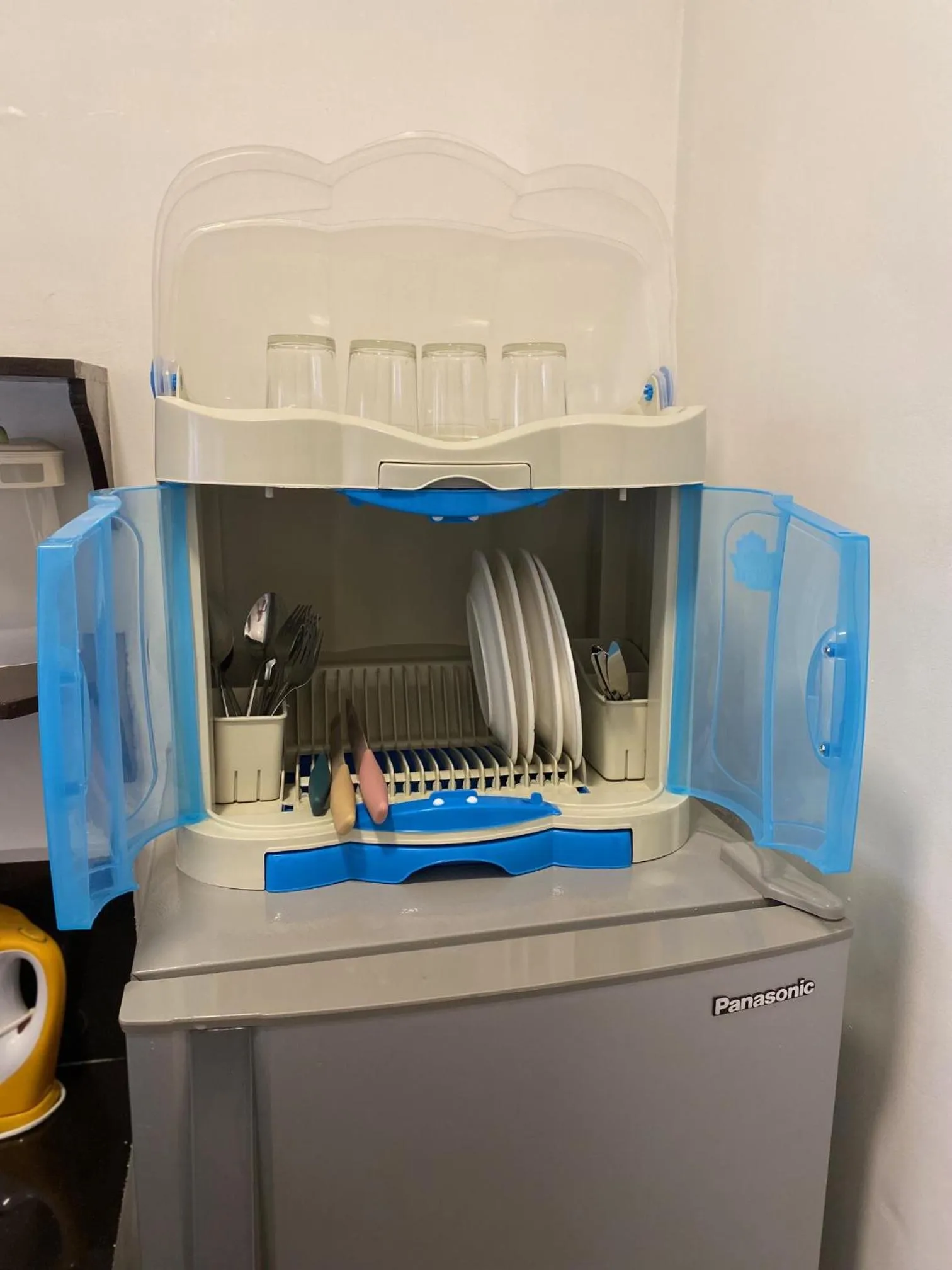 Kitchen or kitchenette in Papa Freds Beach Resort