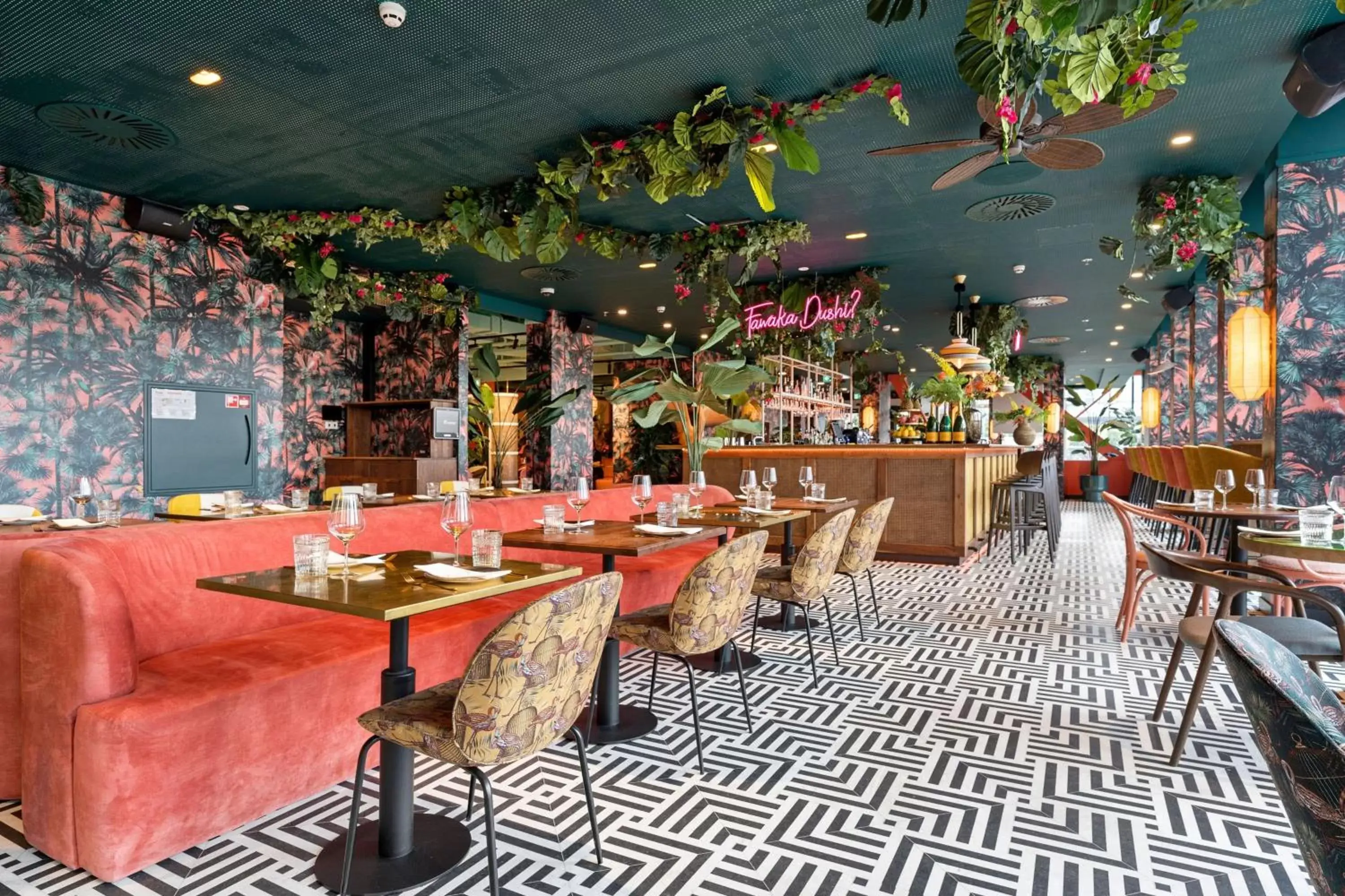 Restaurant/Places to Eat in Corendon Amsterdam New-West, a Tribute Portfolio Hotel