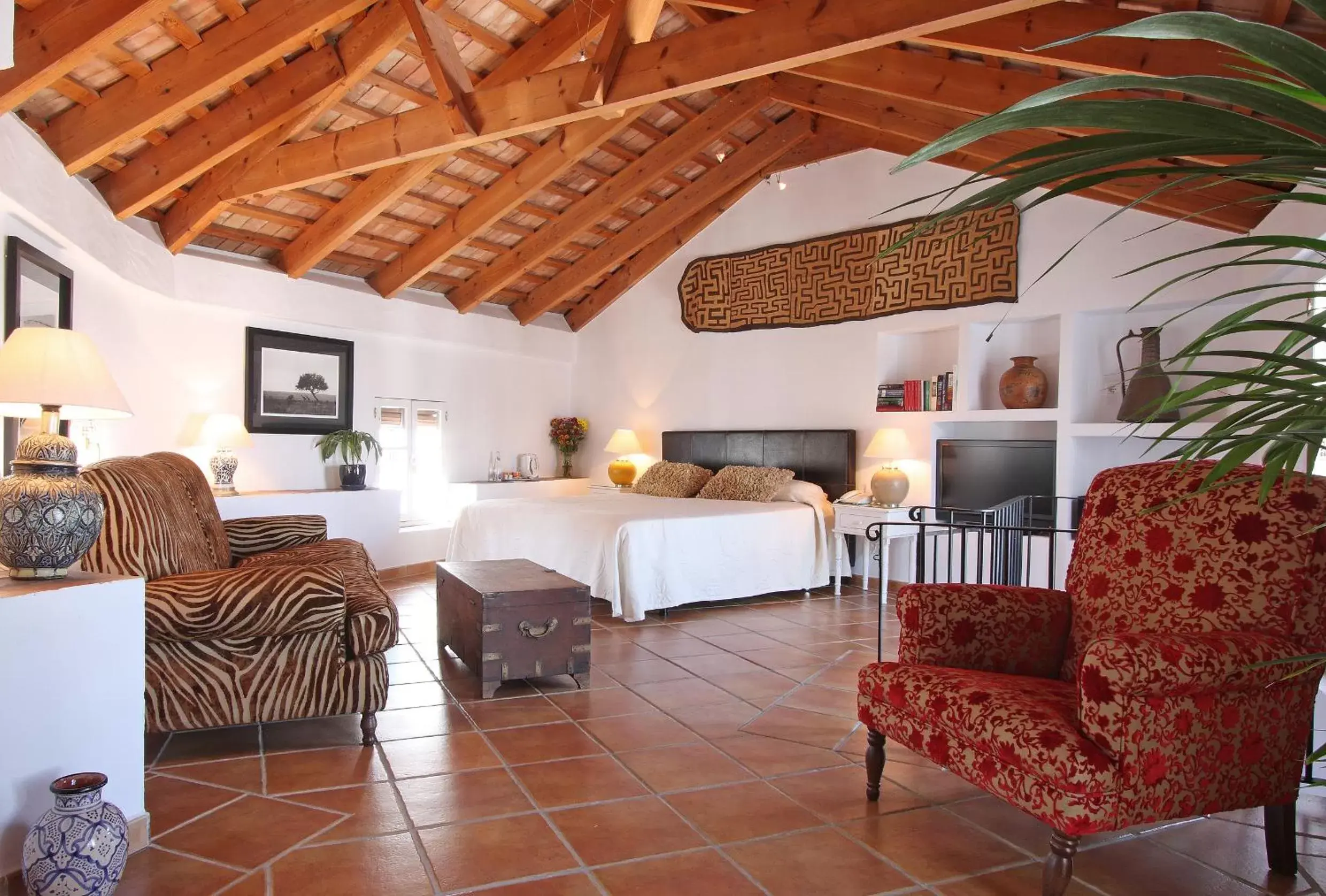 Bedroom, Seating Area in Hotel La Casa del Califa