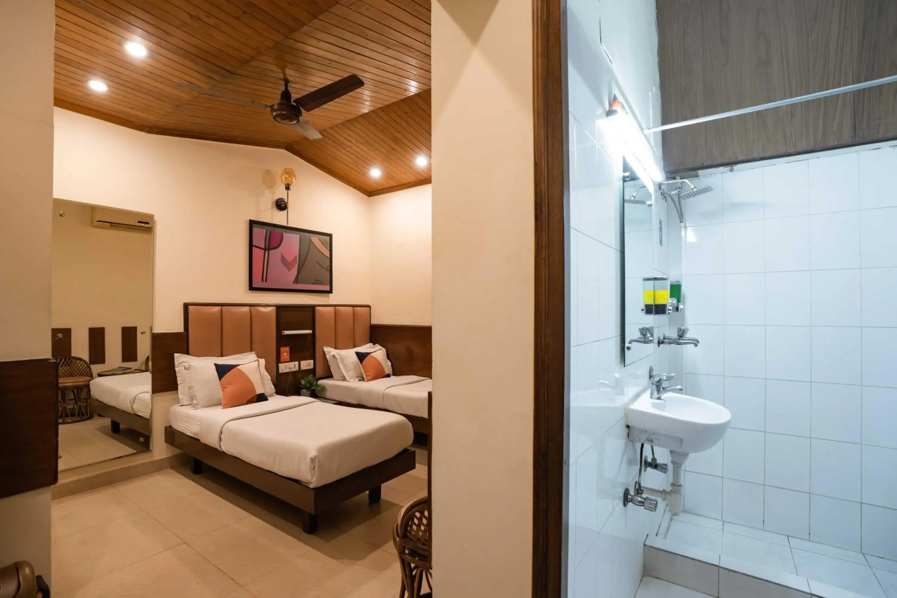 Shower, Bed in Zostel Delhi Hostel