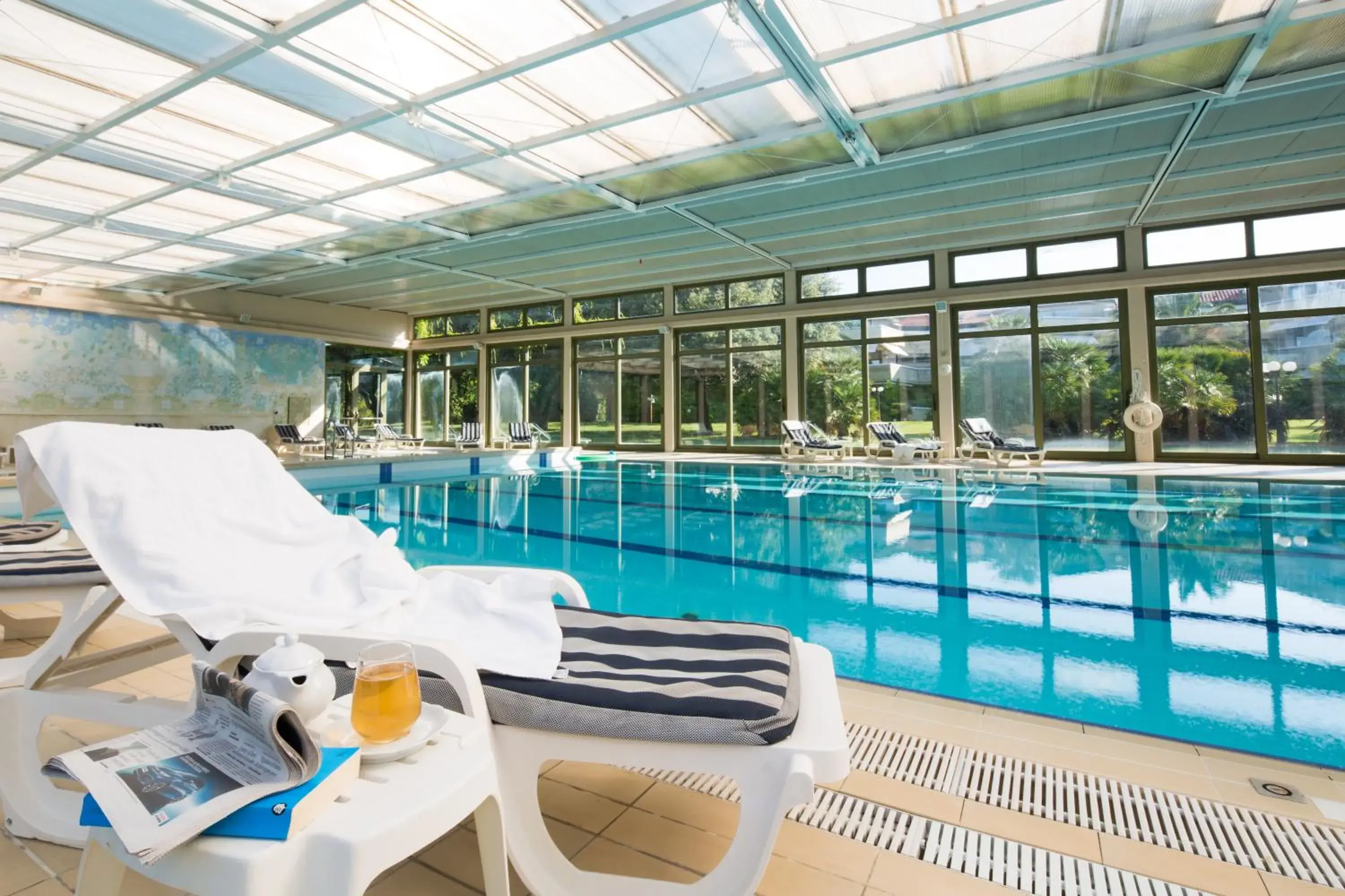 Swimming pool in Hotel Villa Undulna - Terme della Versilia