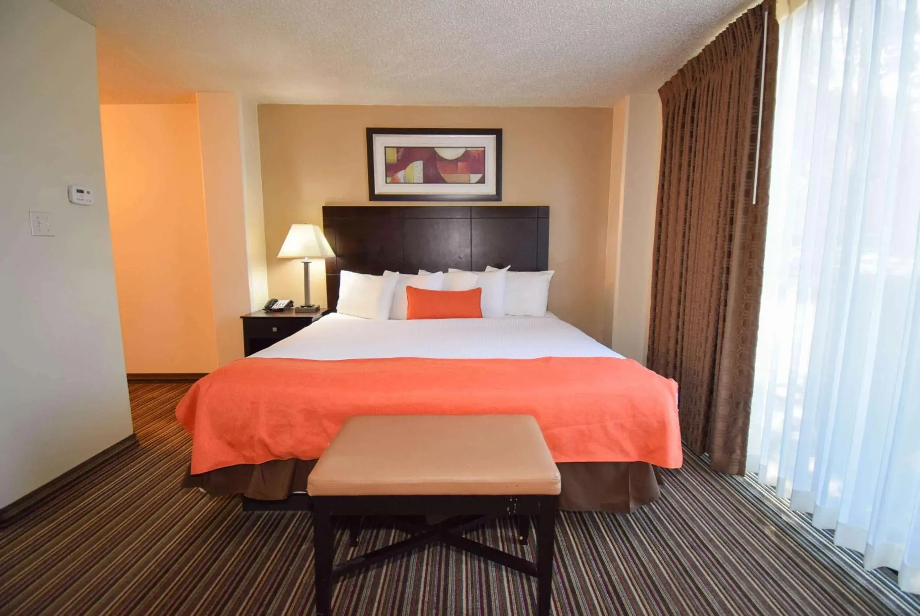 Photo of the whole room, Bed in Hawthorn Extended Stay by Wyndham Richardson Photo of the whole room, Bed in Hawthorn Extended Stay by Wyndham Richardson