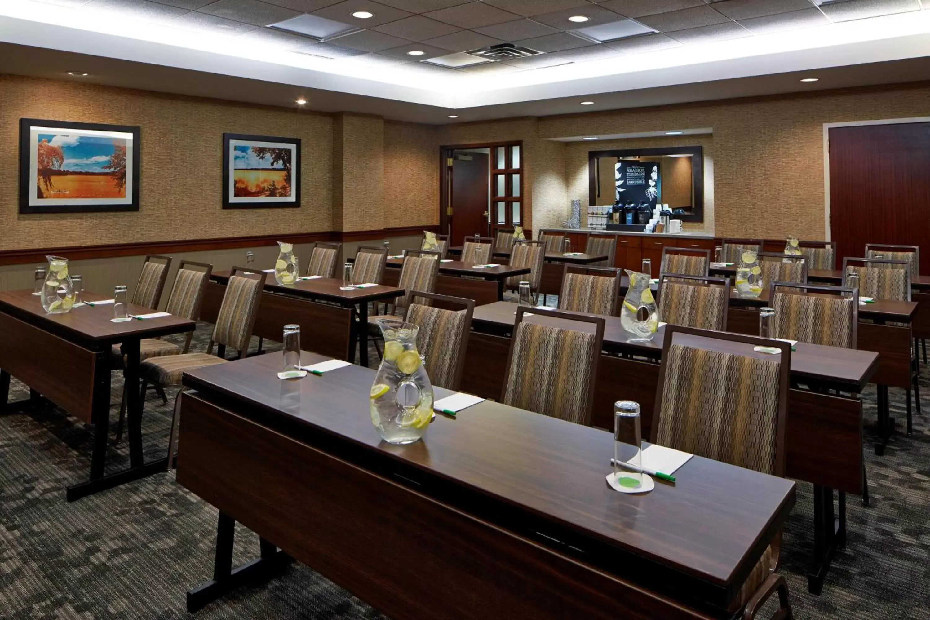Meeting/conference room, Restaurant/Places to Eat in Courtyard by Marriott Bloomington Mall of America