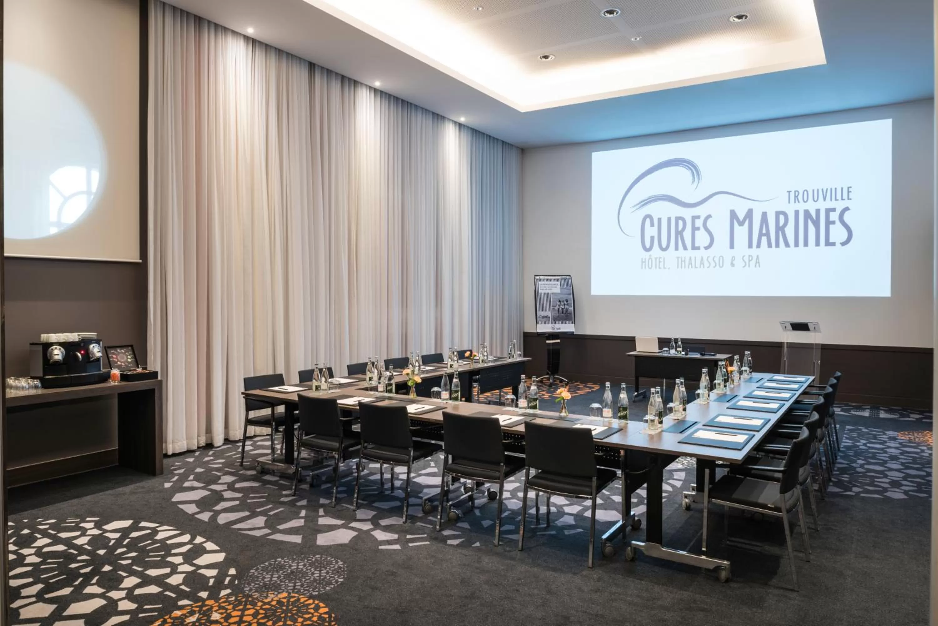 Business facilities in Cures Marines Hotel Thalasso & Spa Trouville - MGallery Collection