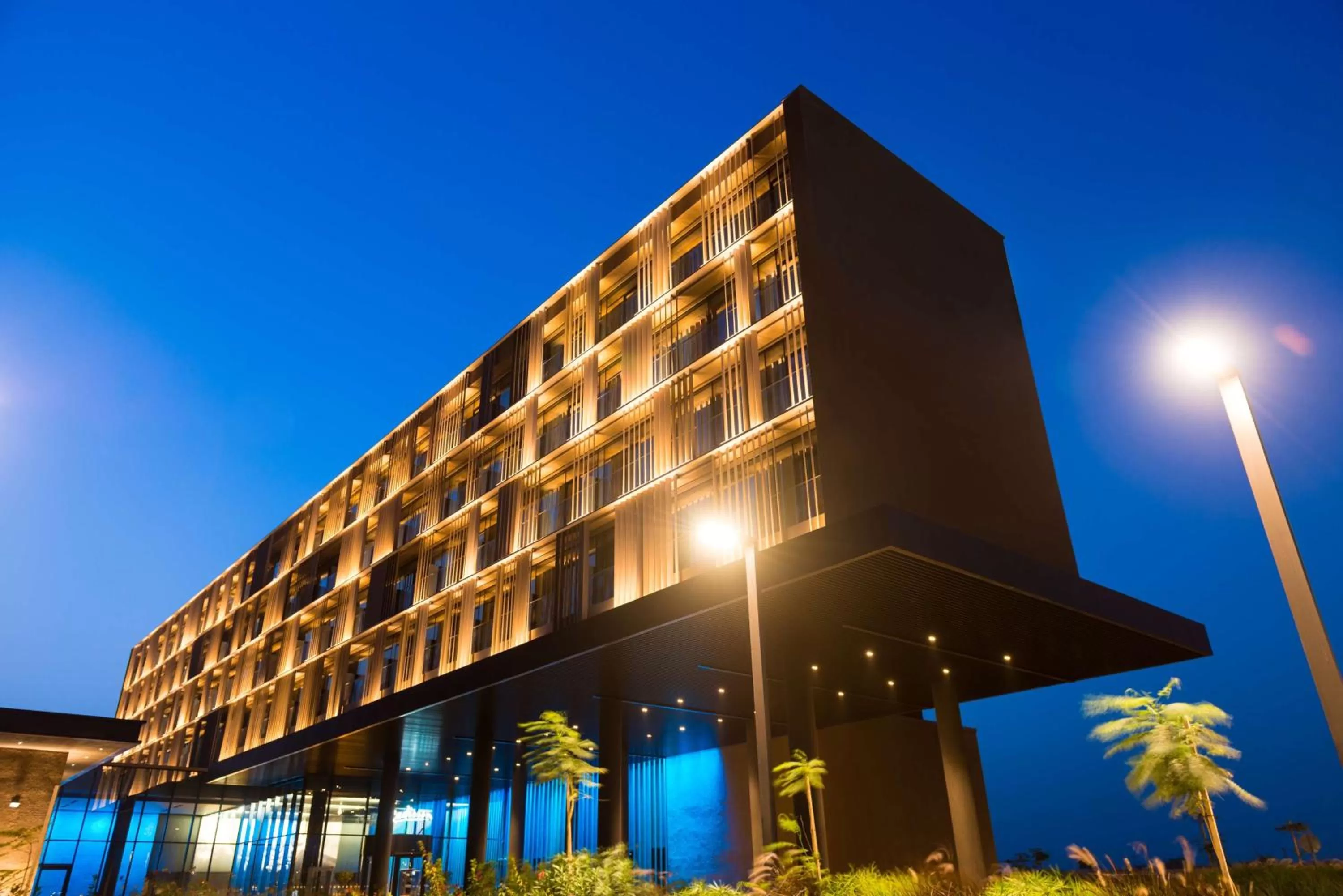 Property building in Radisson Hotel Dakar Diamniadio