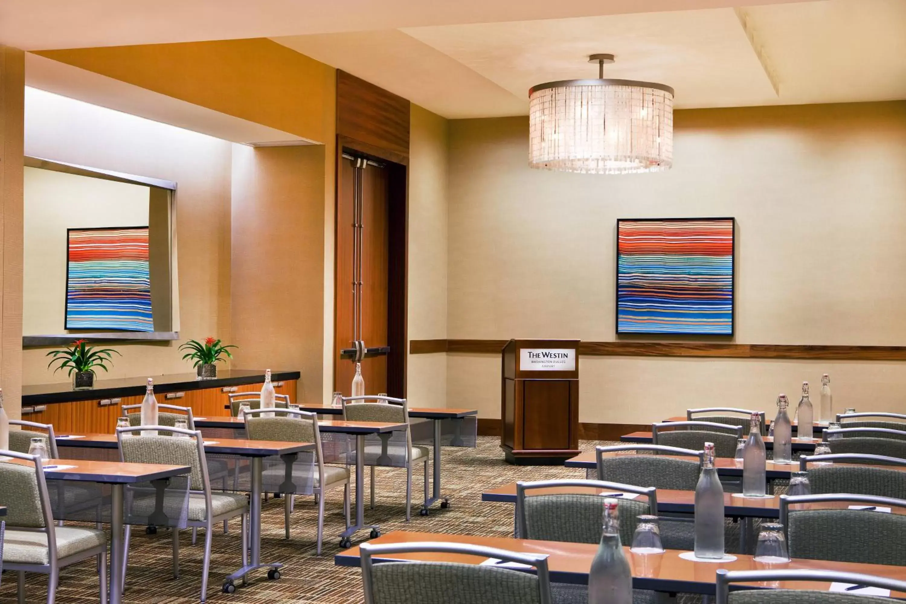 Meeting/conference room, Restaurant/Places to Eat in The Westin Washington Dulles Airport