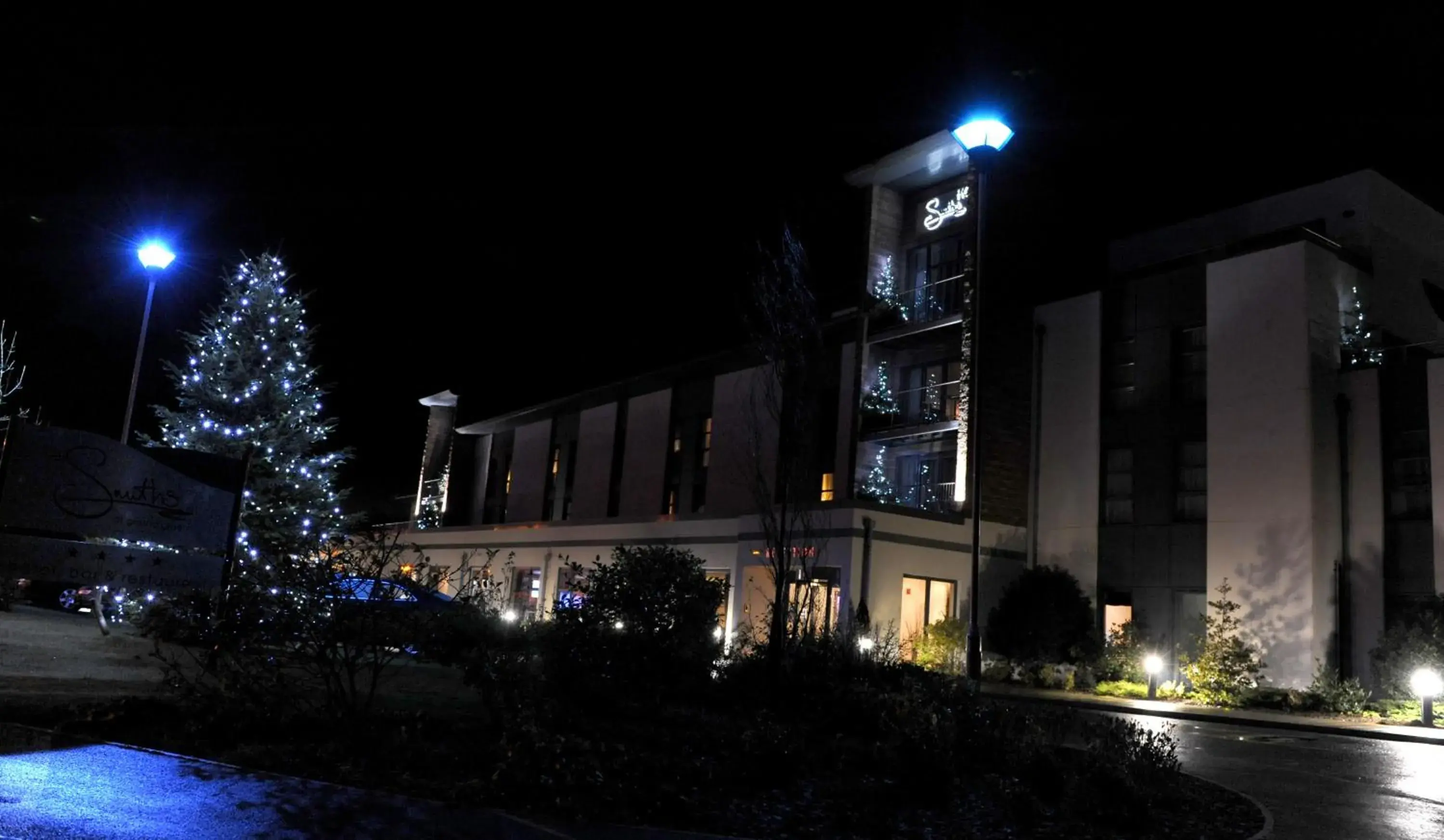 Facade/entrance, Property Building in Smiths At Gretna Green Hotel