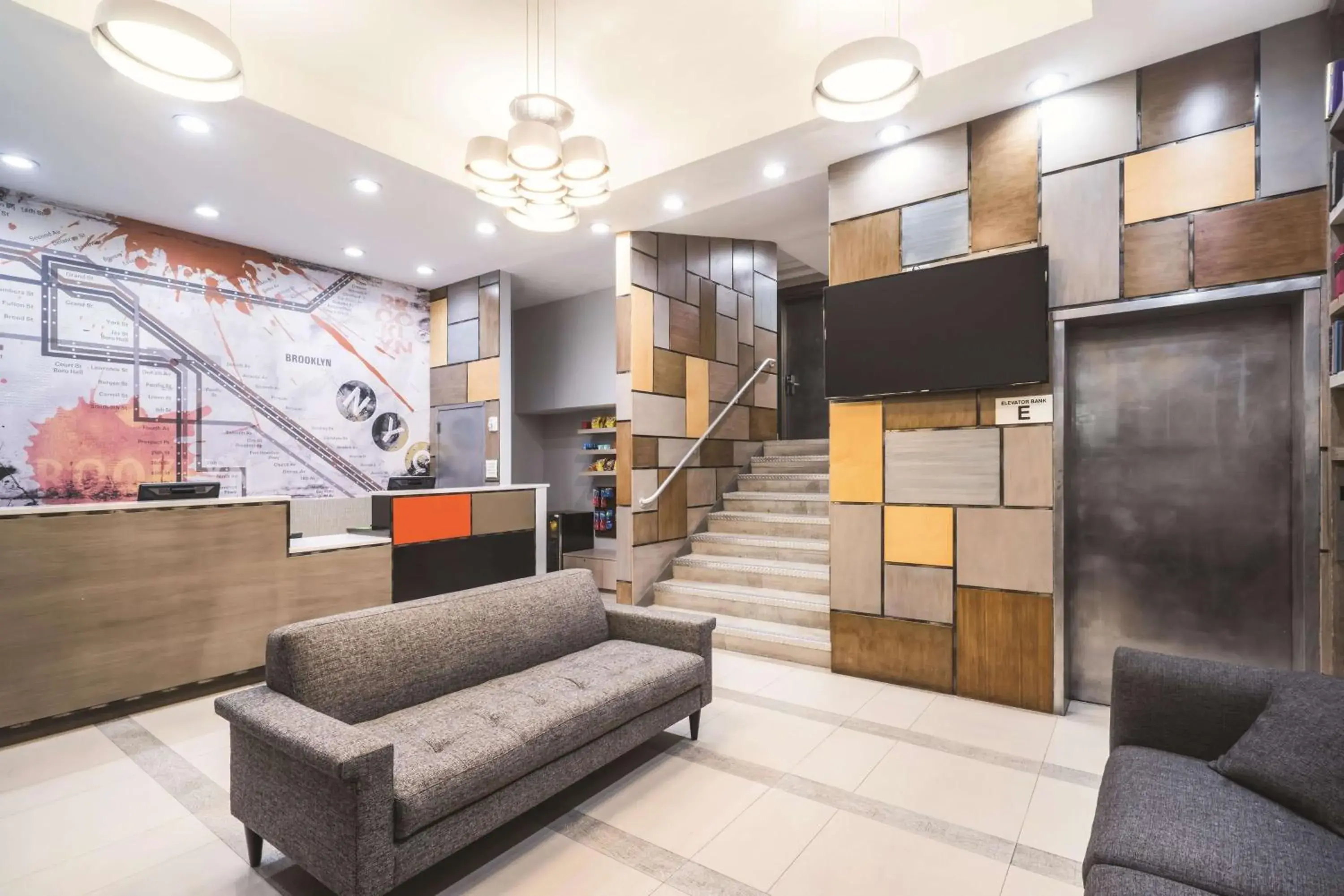 Lobby or reception in La Quinta by Wyndham Brooklyn Downtown Lobby or reception in La Quinta by Wyndham Brooklyn Downtown