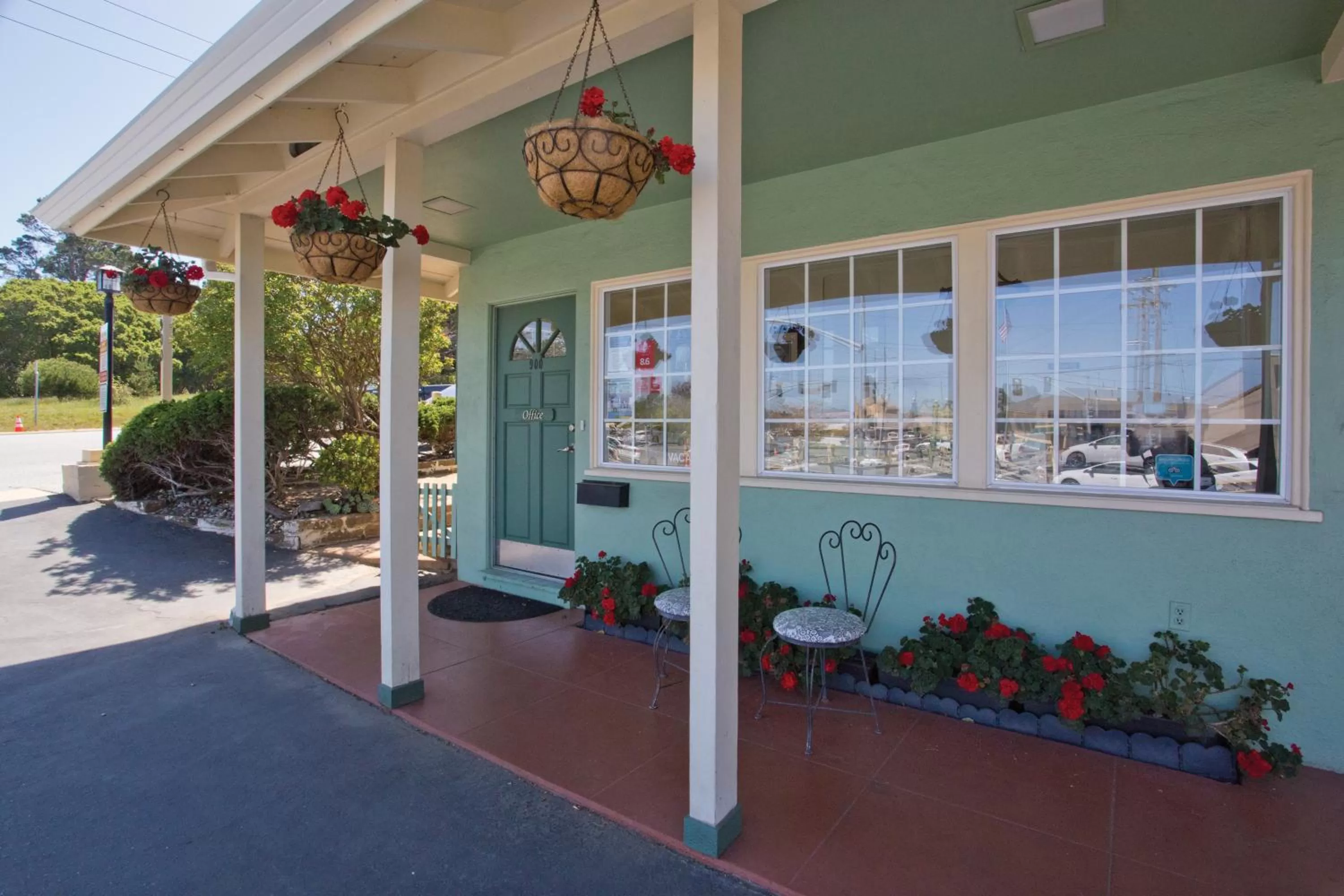 Property building in Villa Franca Inn