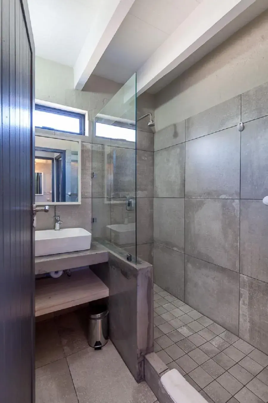 Bathroom in Blue Bay Lodge