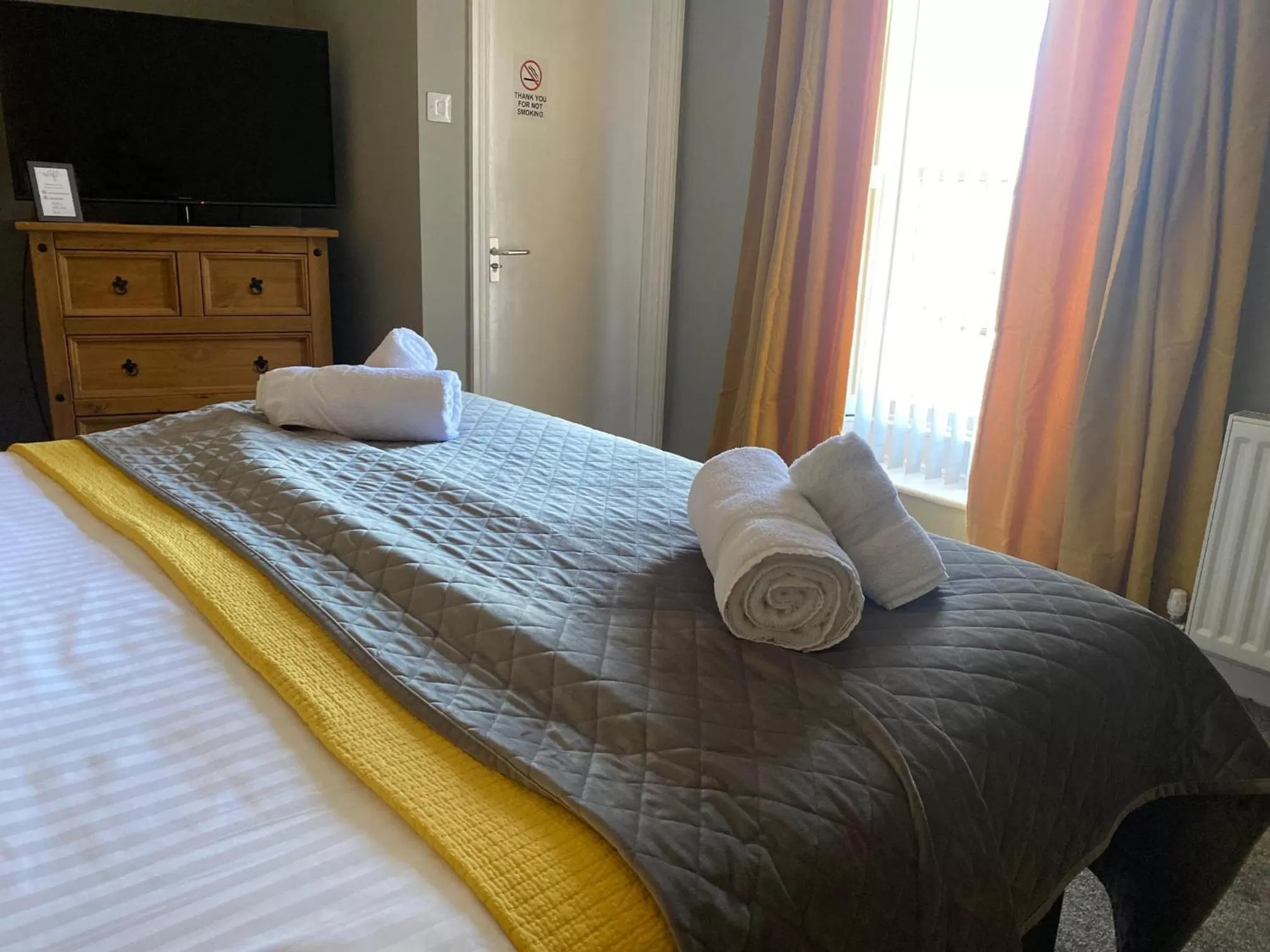 Bed in The Oaks Hotel