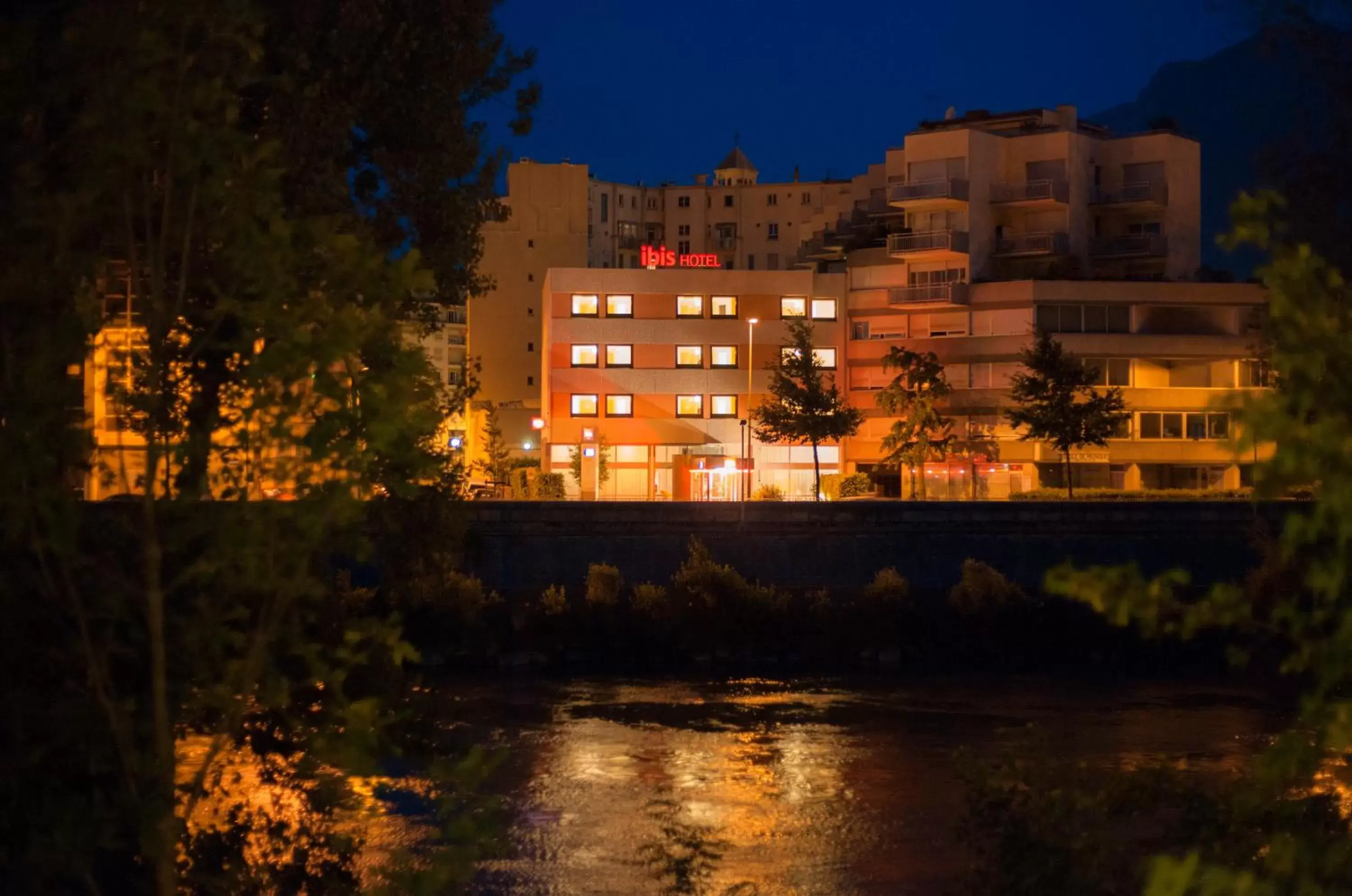 Bird's eye view, Property Building in ibis Grenoble Gare