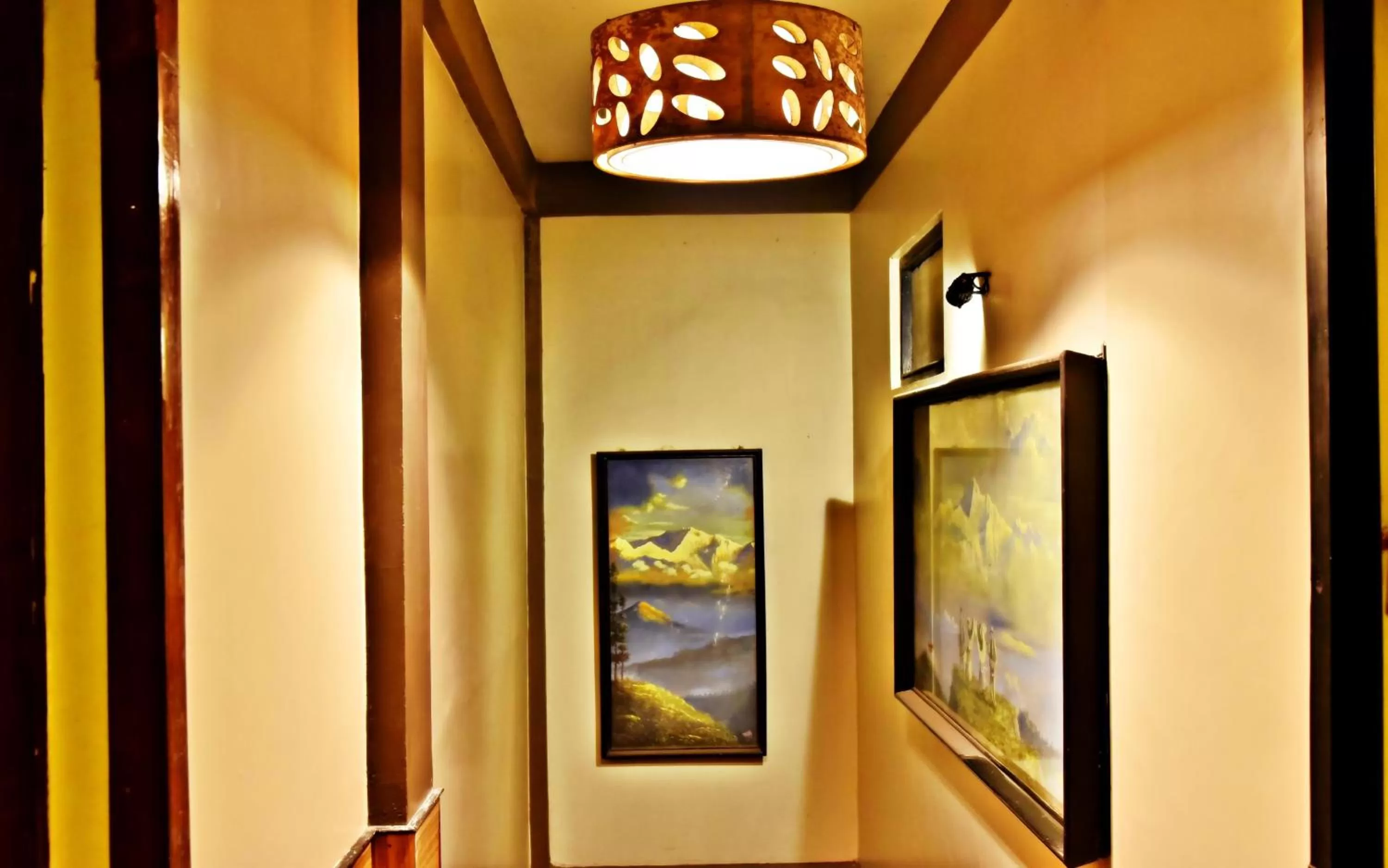 Decorative detail in Sood's Himalayan Vista