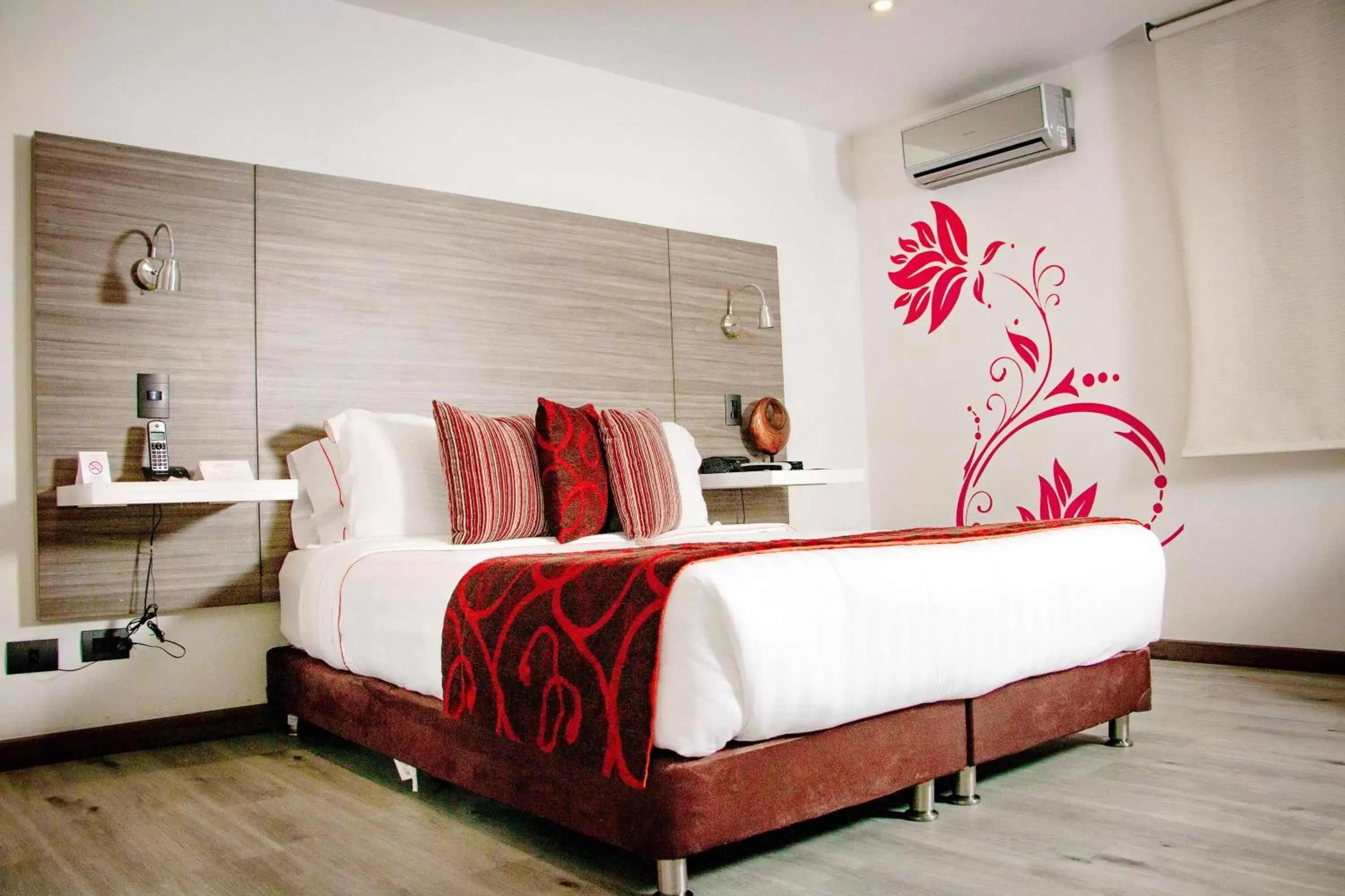 Bed in Isa Victory Hotel Boutique