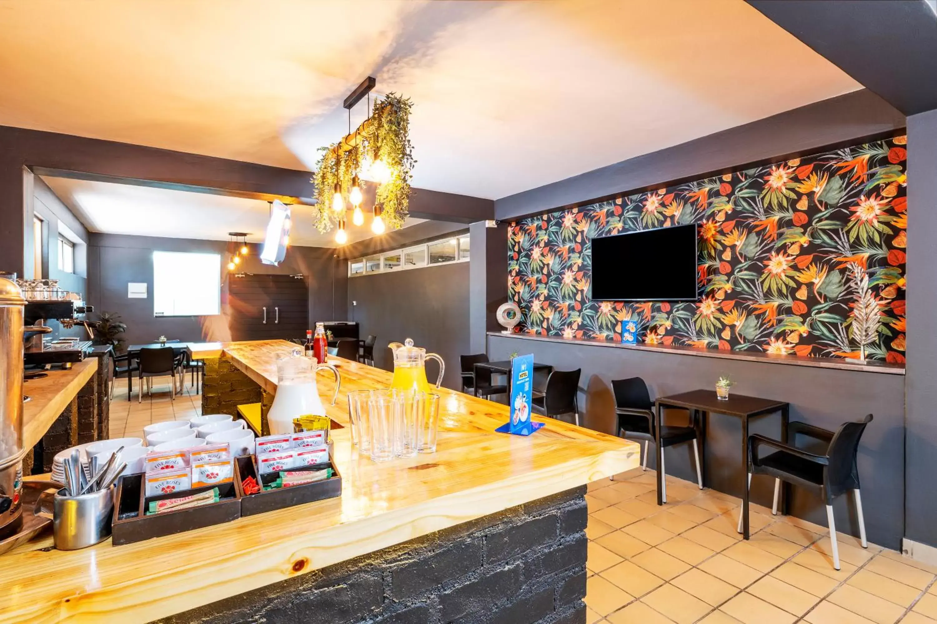 Restaurant/places to eat in N1 Hotel & Campsite Victoria Falls Restaurant/places to eat in N1 Hotel & Campsite Victoria Falls