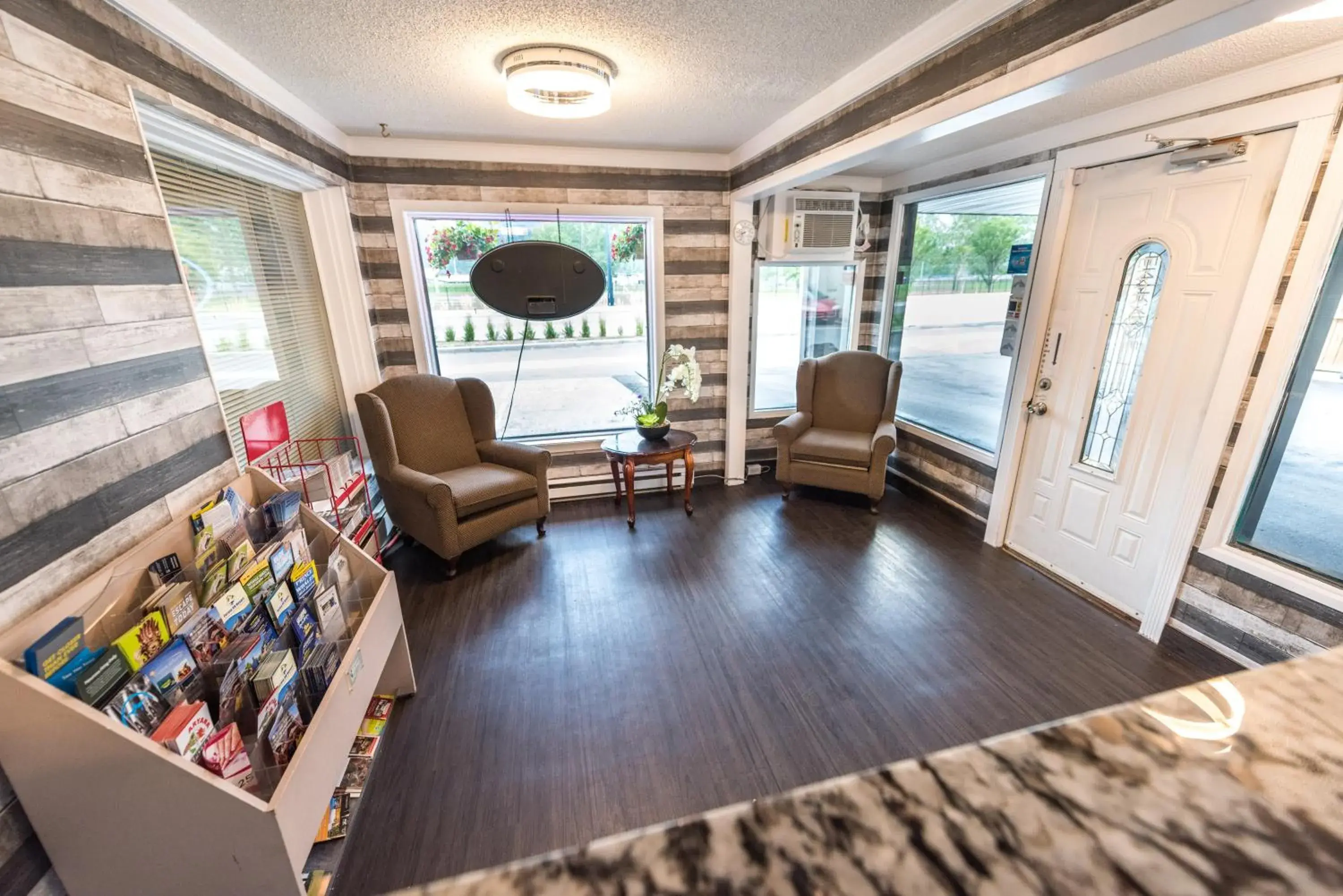 Seating area in Olympia Lodge