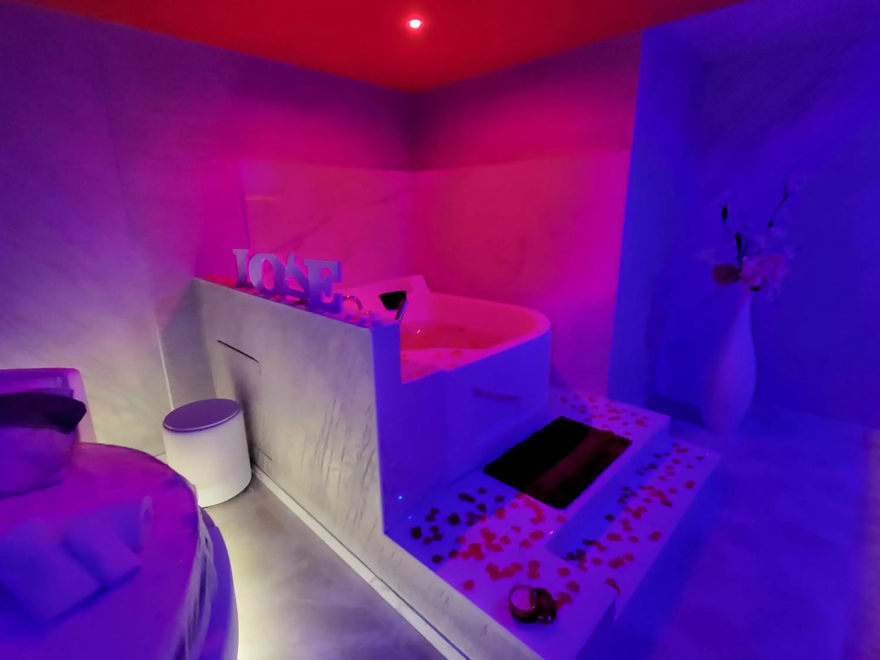 Bathroom in B&B Luxury Room & SPA