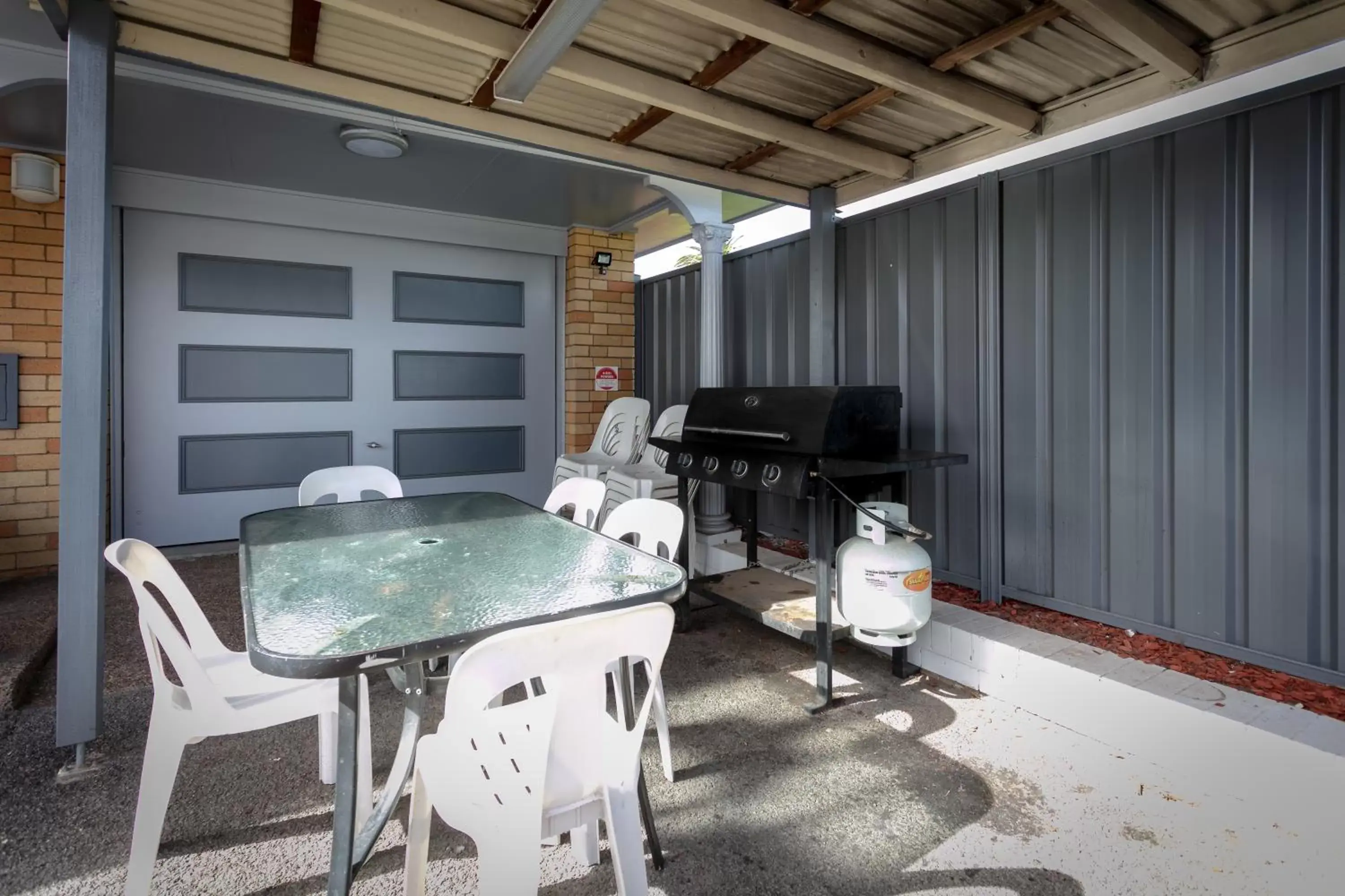 BBQ facilities, TV/Entertainment Center in Hunter Valley Motel