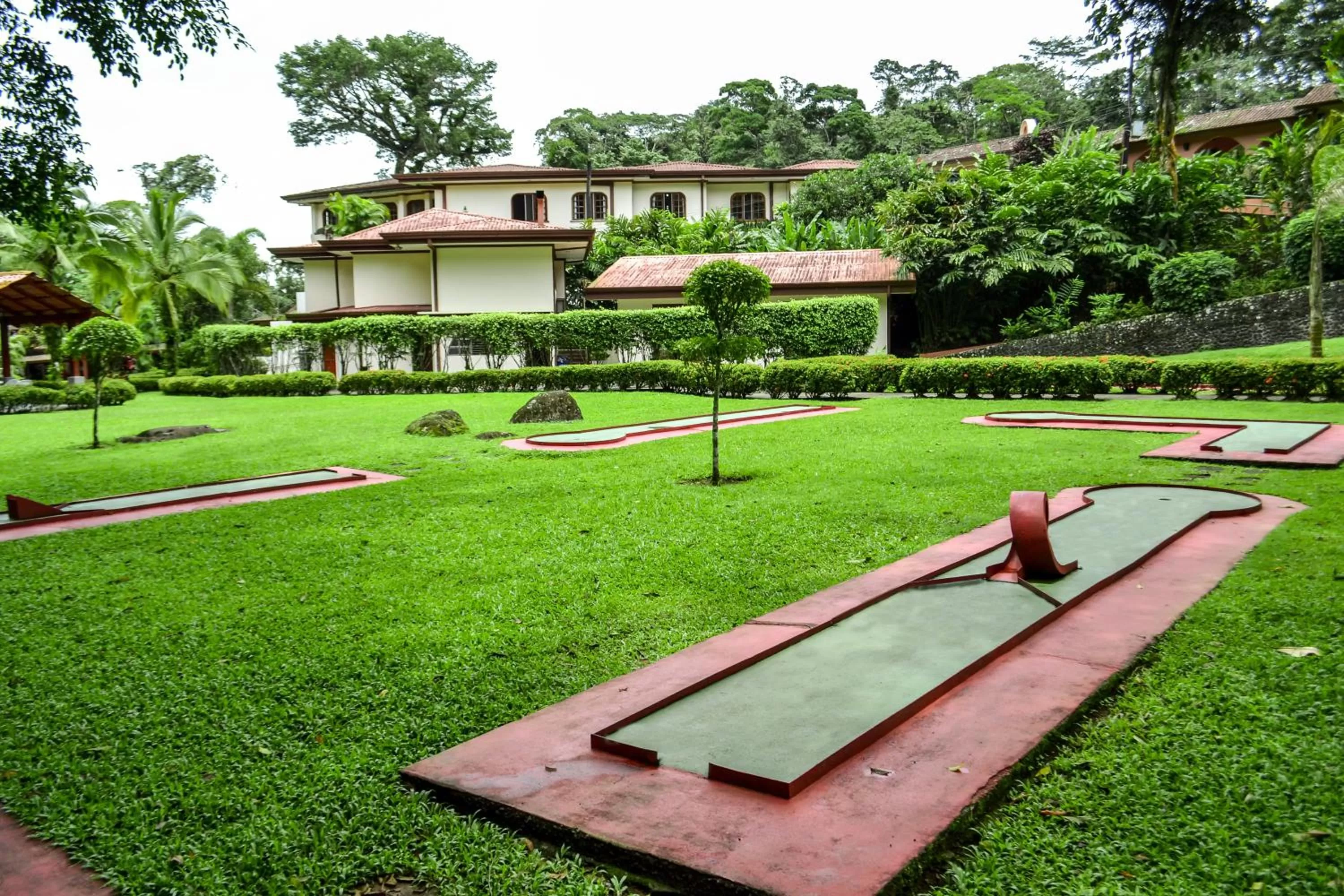 Garden in El Tucano Resort & Thermal Spa