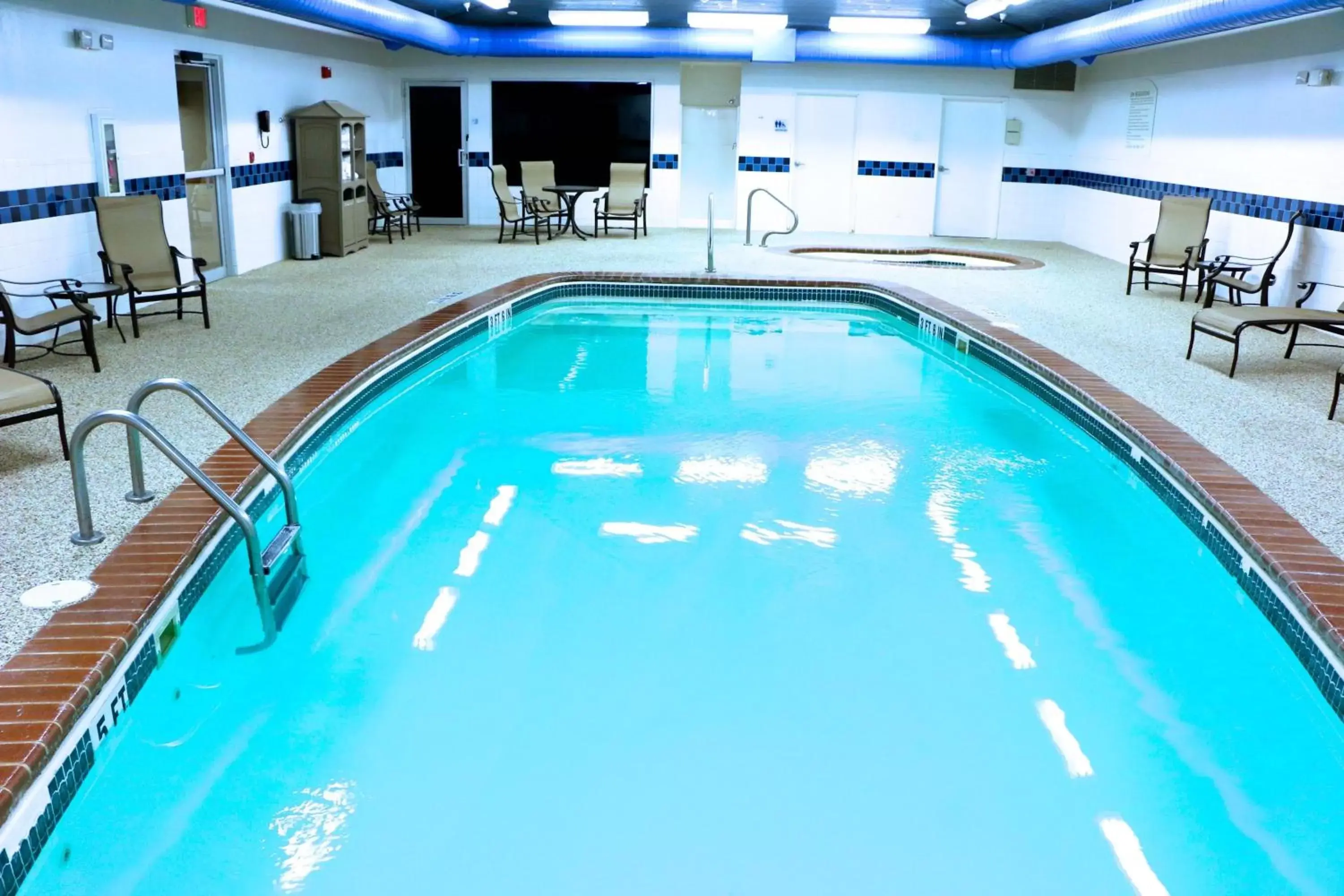 Swimming Pool in Holiday Inn Express Hotel & Suites Pierre-Fort Pierre, an IHG Hotel