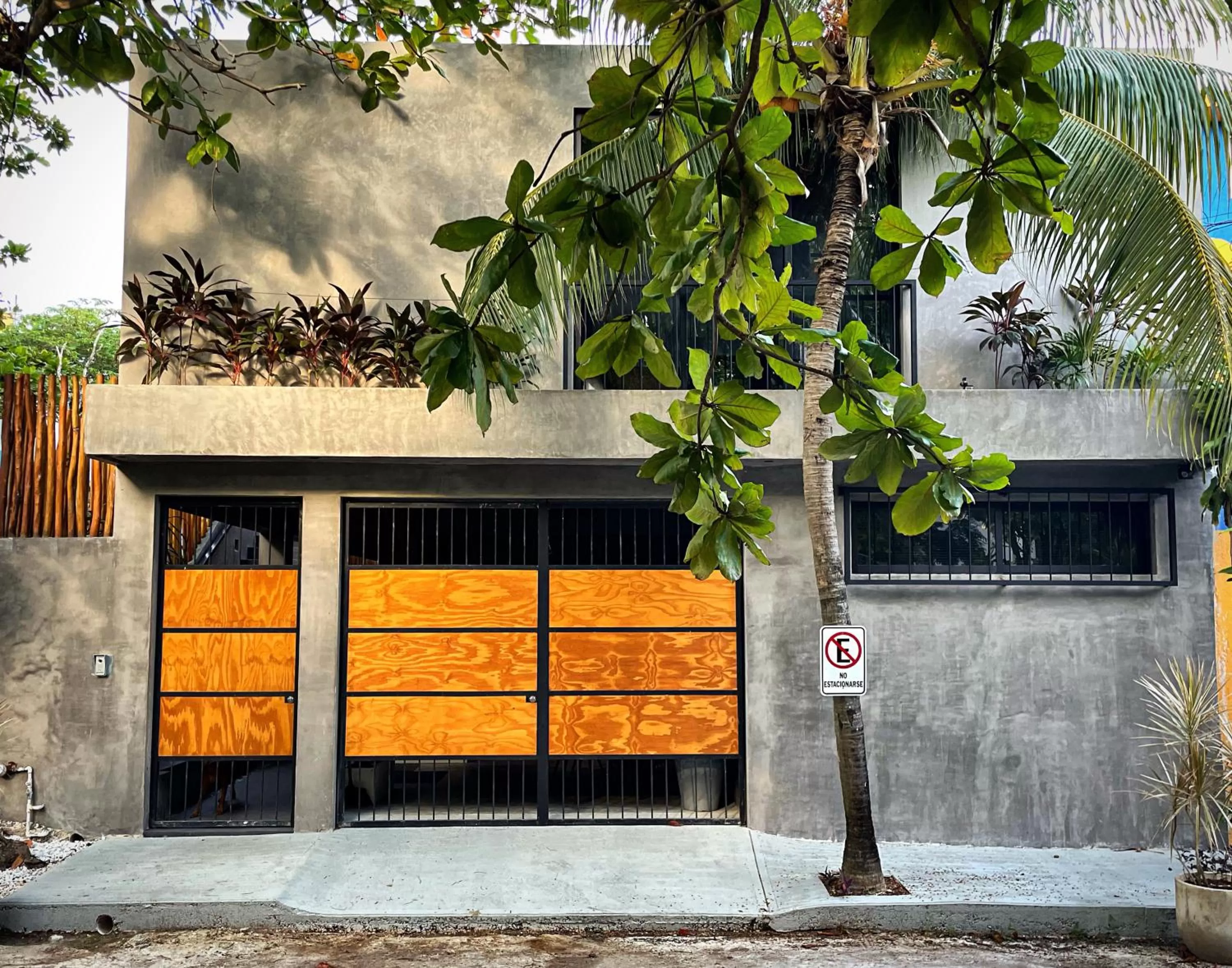 Property Building in LOTE4 - LGBTQ Studios