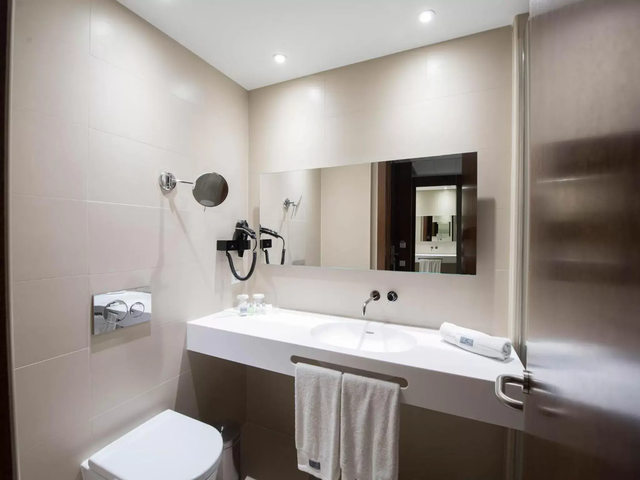Bathroom in Hotel Carris Porto Ribeira