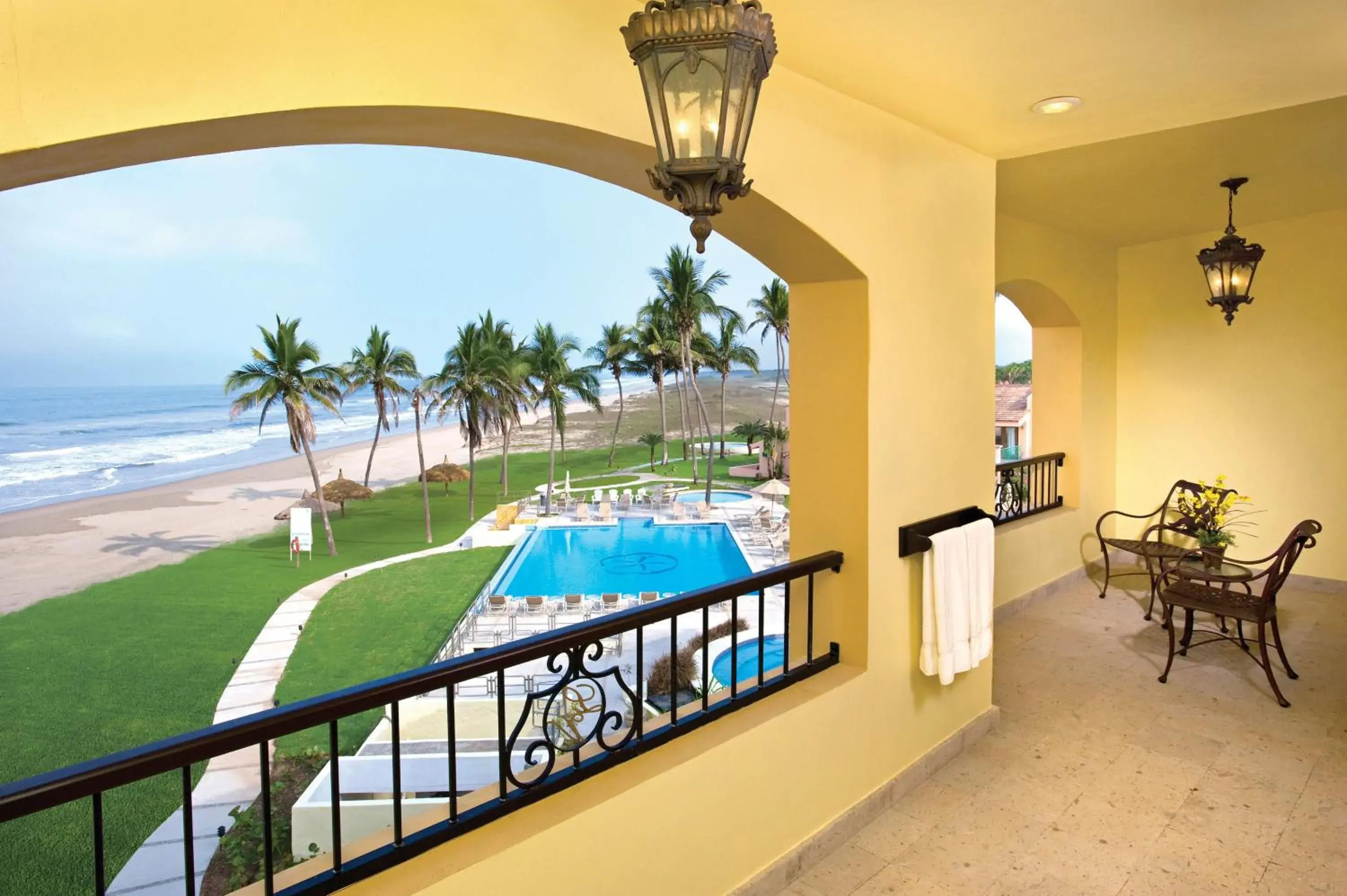 Balcony/Terrace, Pool View in Las Villas by Estrella del Mar