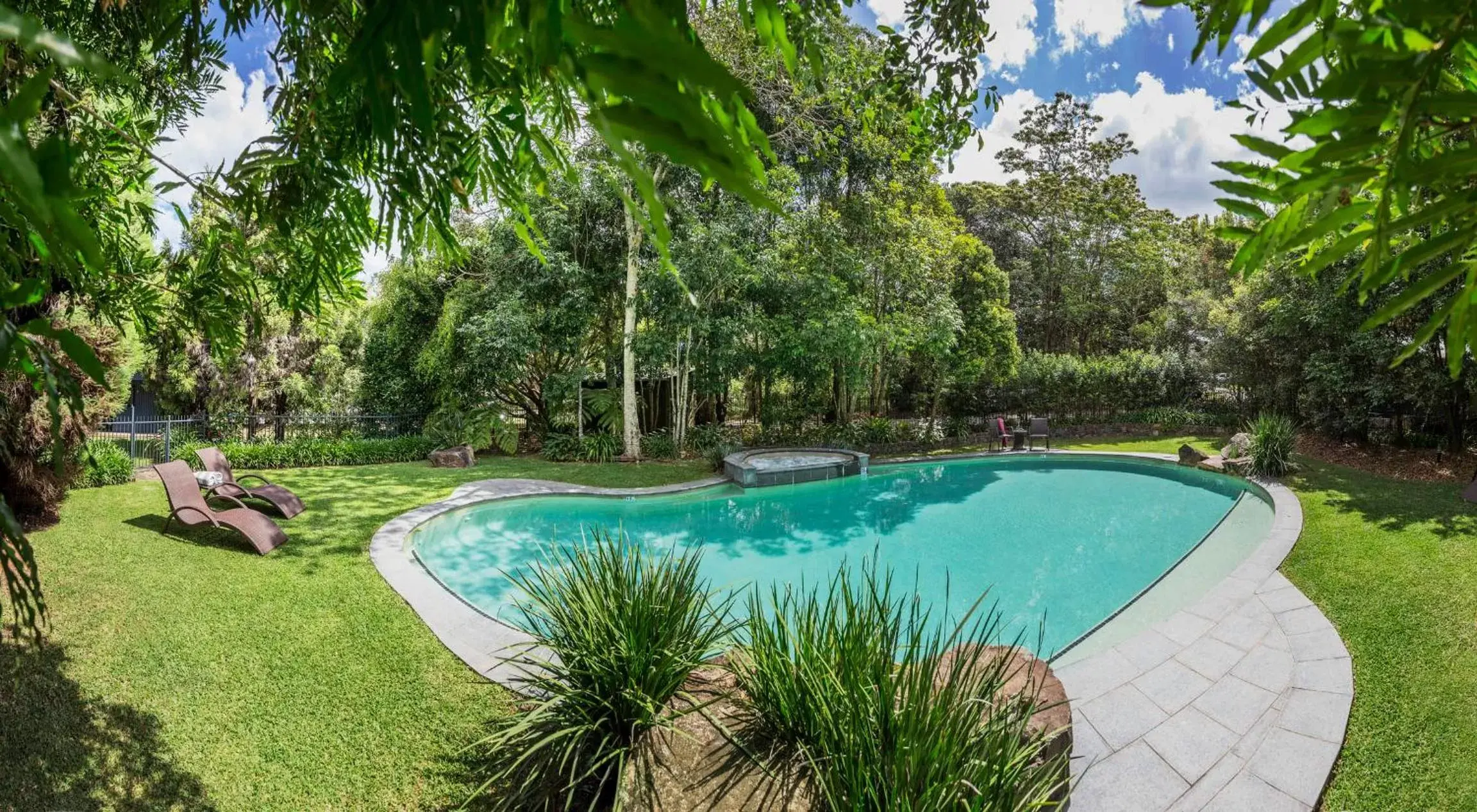 Swimming Pool in Spicers Tamarind Retreat