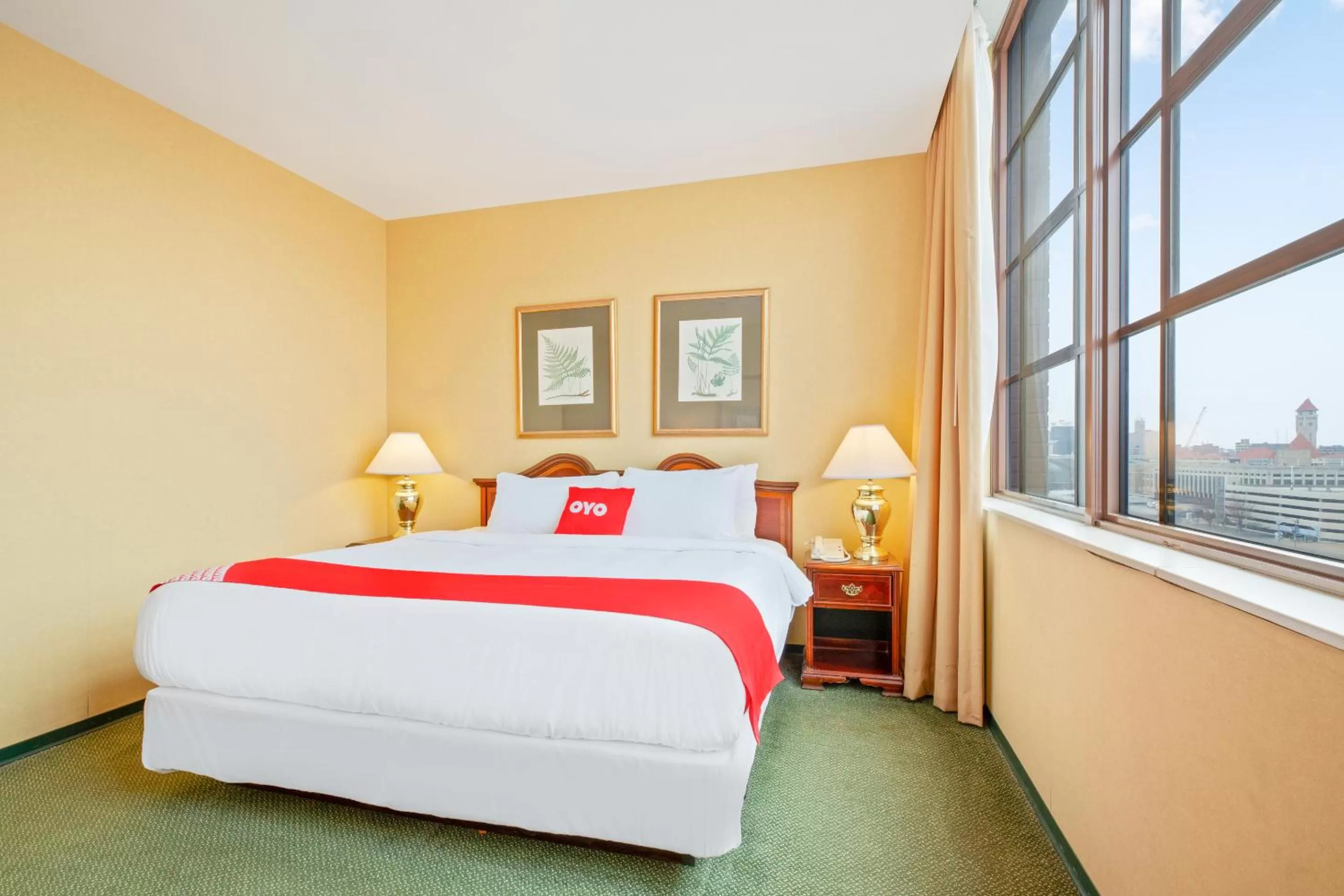 Bedroom, Bed in OYO Hotel St Louis Downtown City Center MO