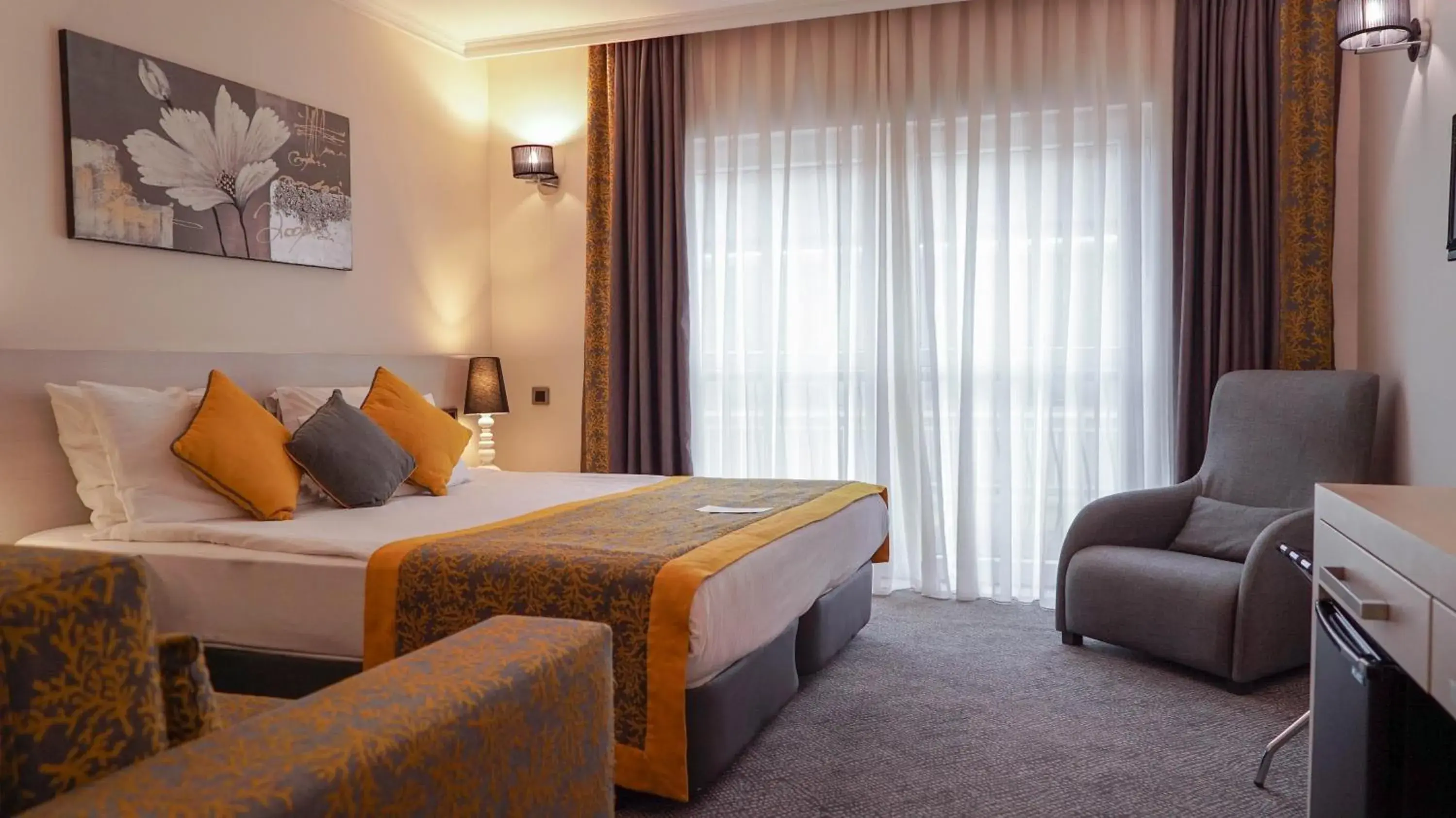 Bedroom, Bed in Koza Suite Hotel