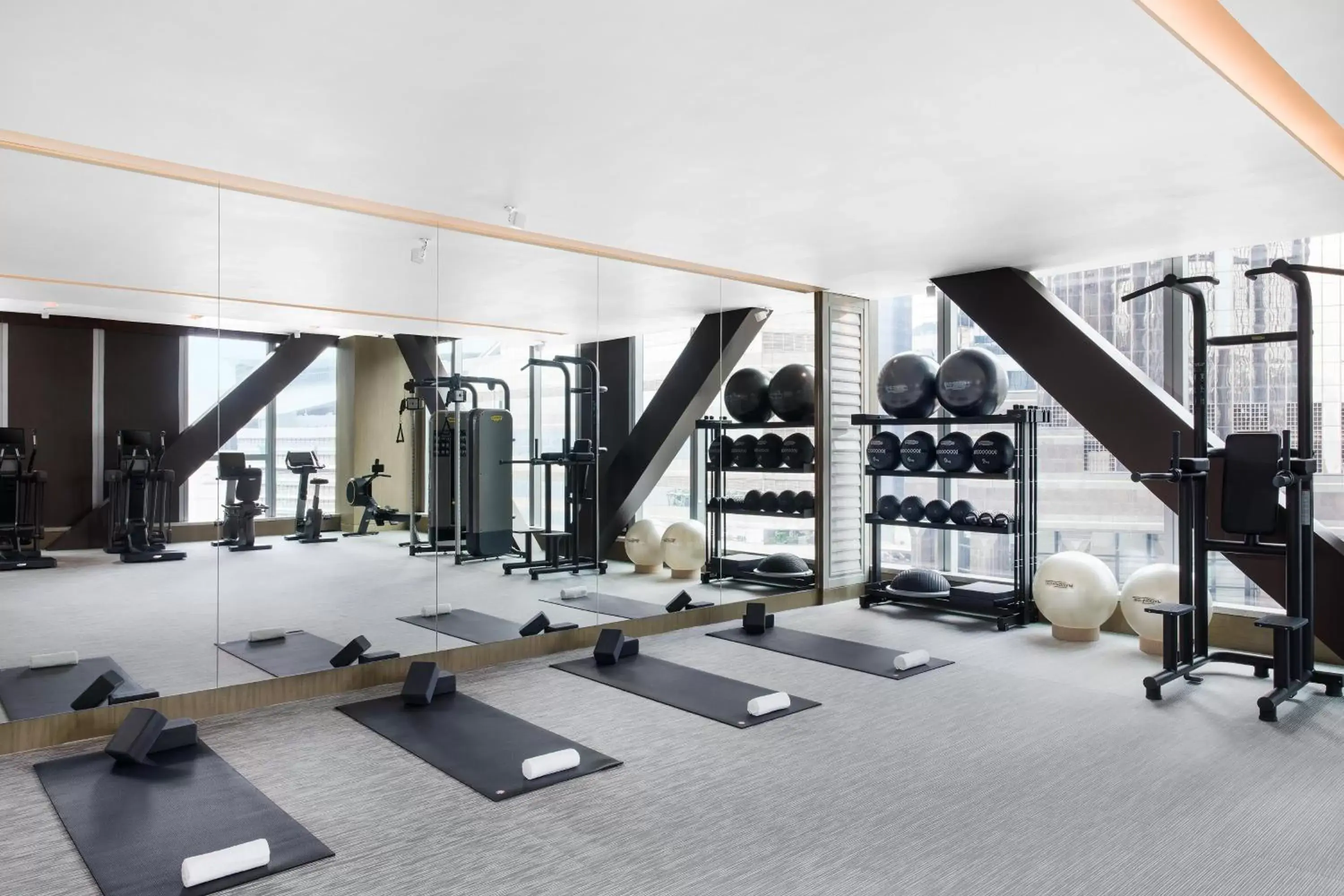 Fitness centre/facilities, Fitness Center/Facilities in The St. Regis Hong Kong