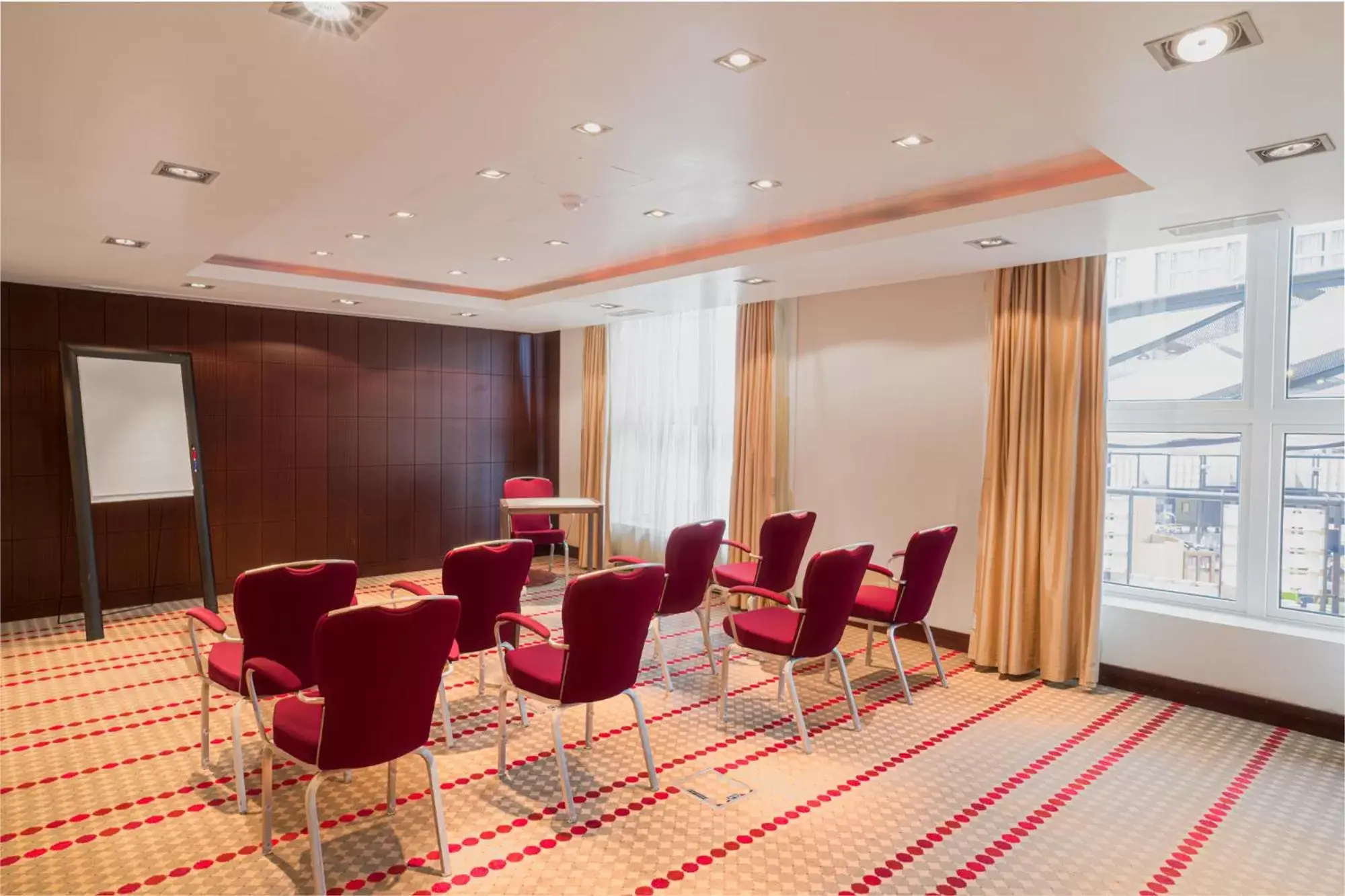Meeting/conference room in The Atrium Hotel & Conference Centre Paris CDG Airport, by Penta
