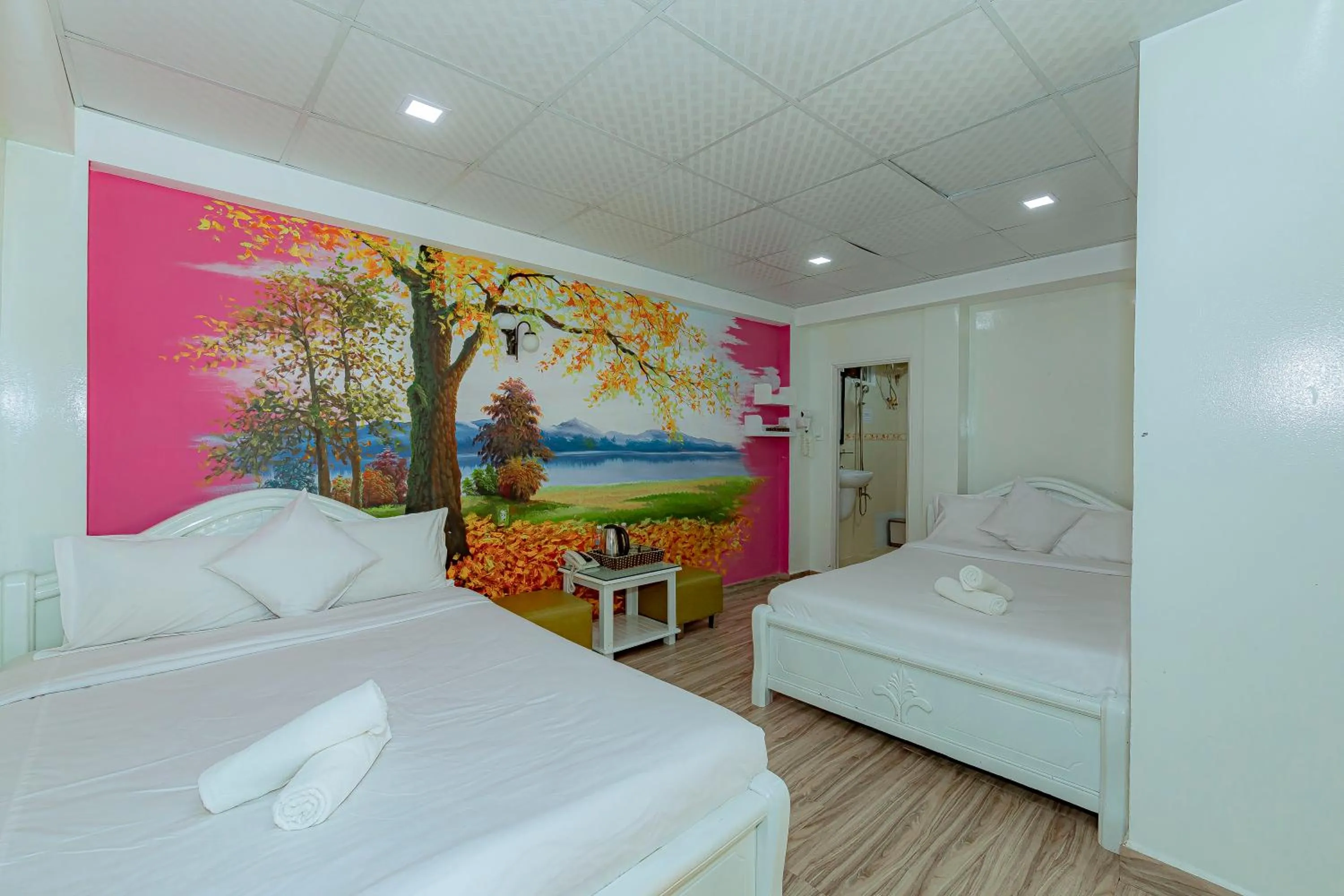 Ken's Backpackers Hotel