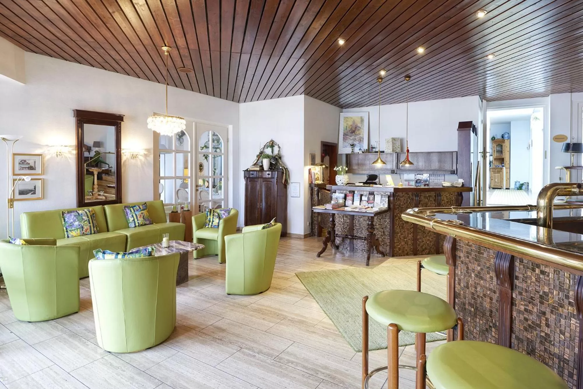 Communal lounge/ TV room in Hotel Kastanienhof