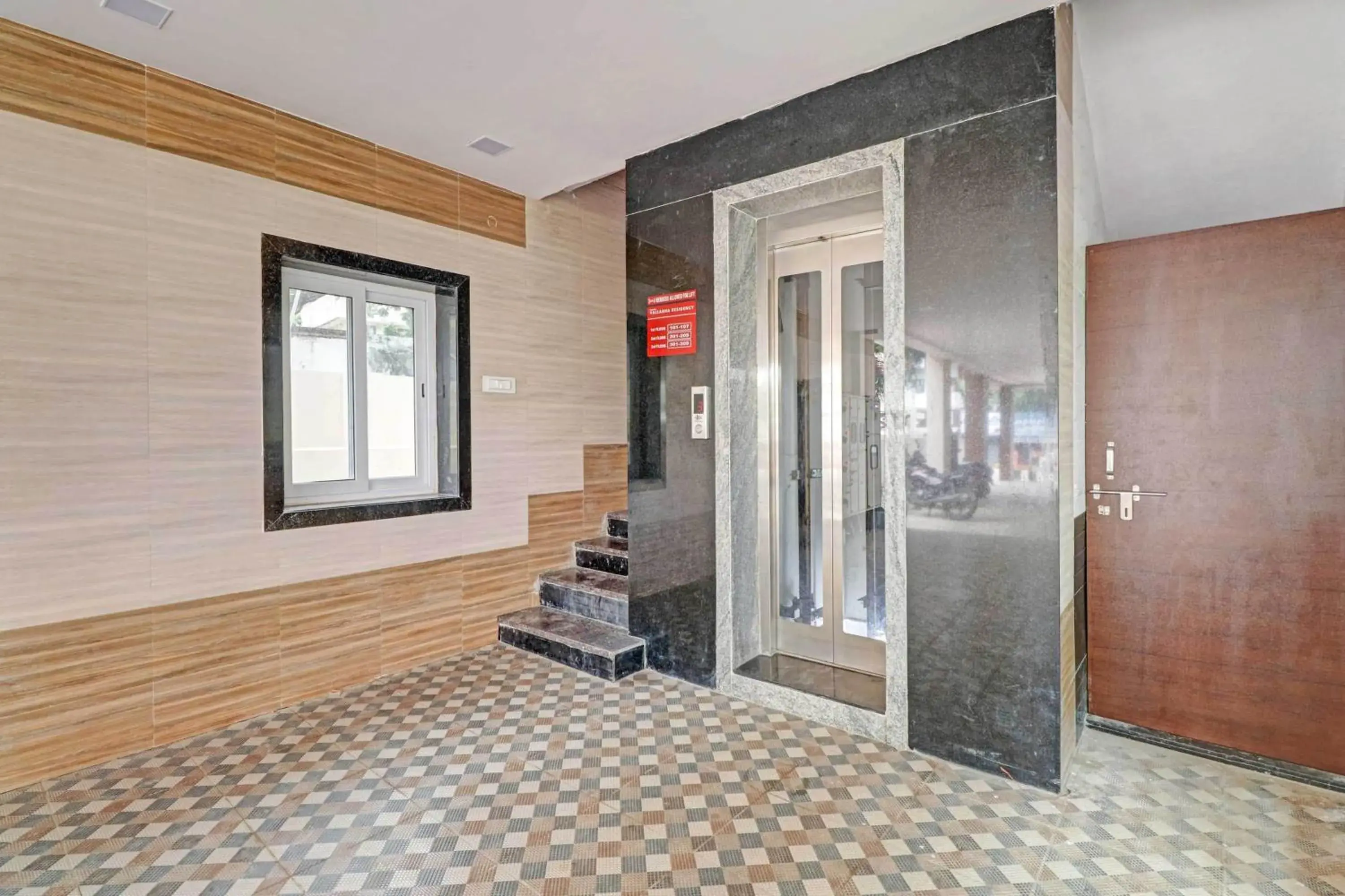 Bathroom in OYO Flagship Hotel Vallabha Residency