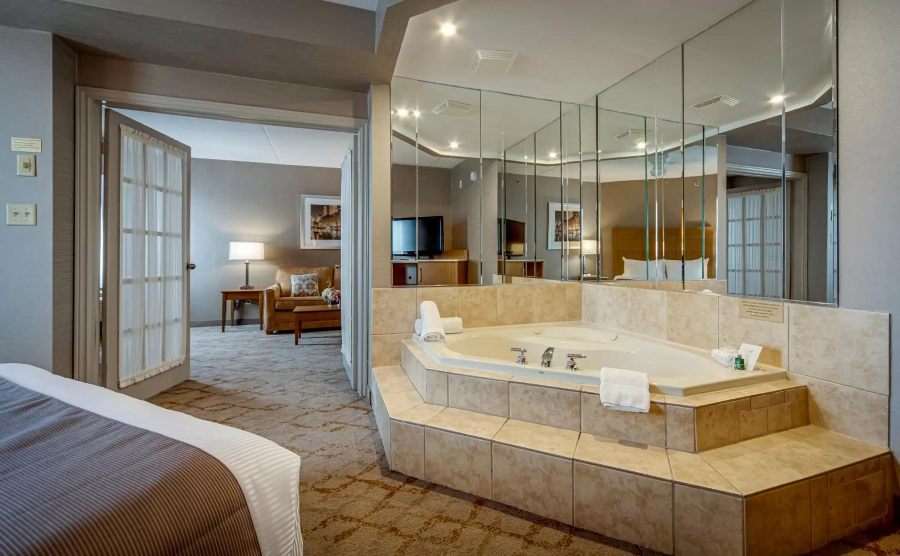 Spa and wellness centre/facilities, Bathroom in Monte Carlo Inn Vaughan Suites