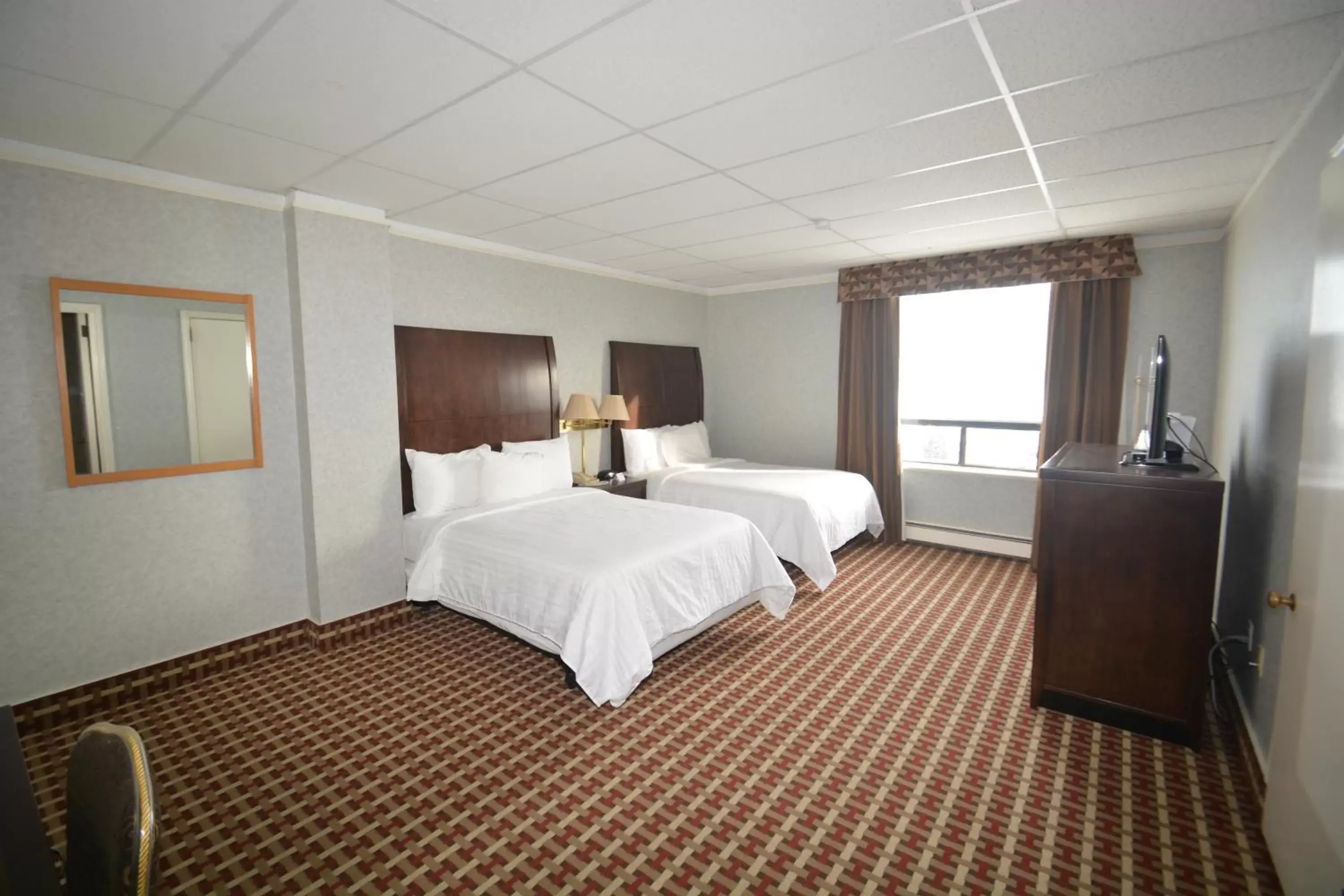 Bedroom, Bed in Prince Arthur Waterfront Hotel & Suites