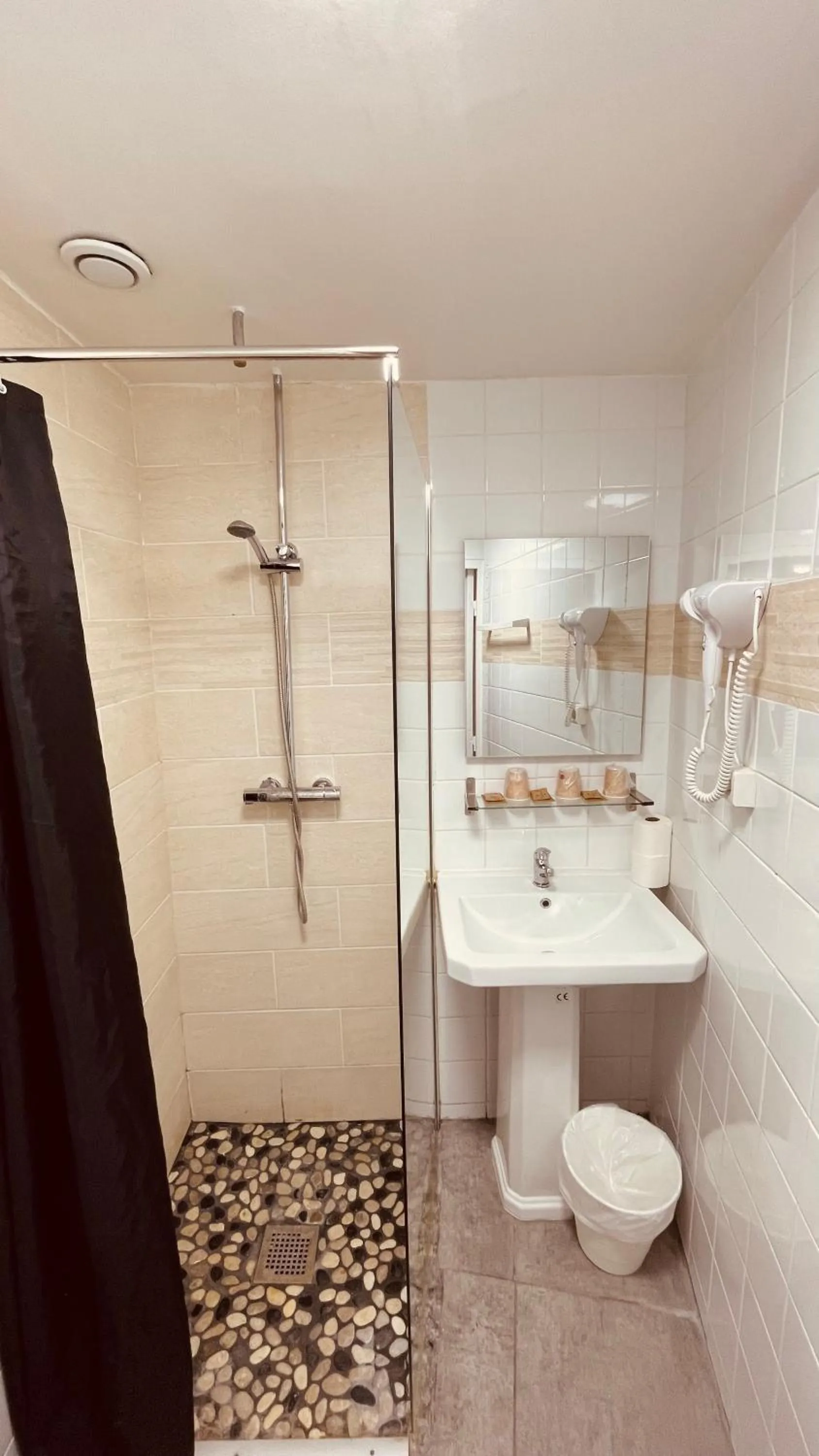 Shower in Jeff Hotel