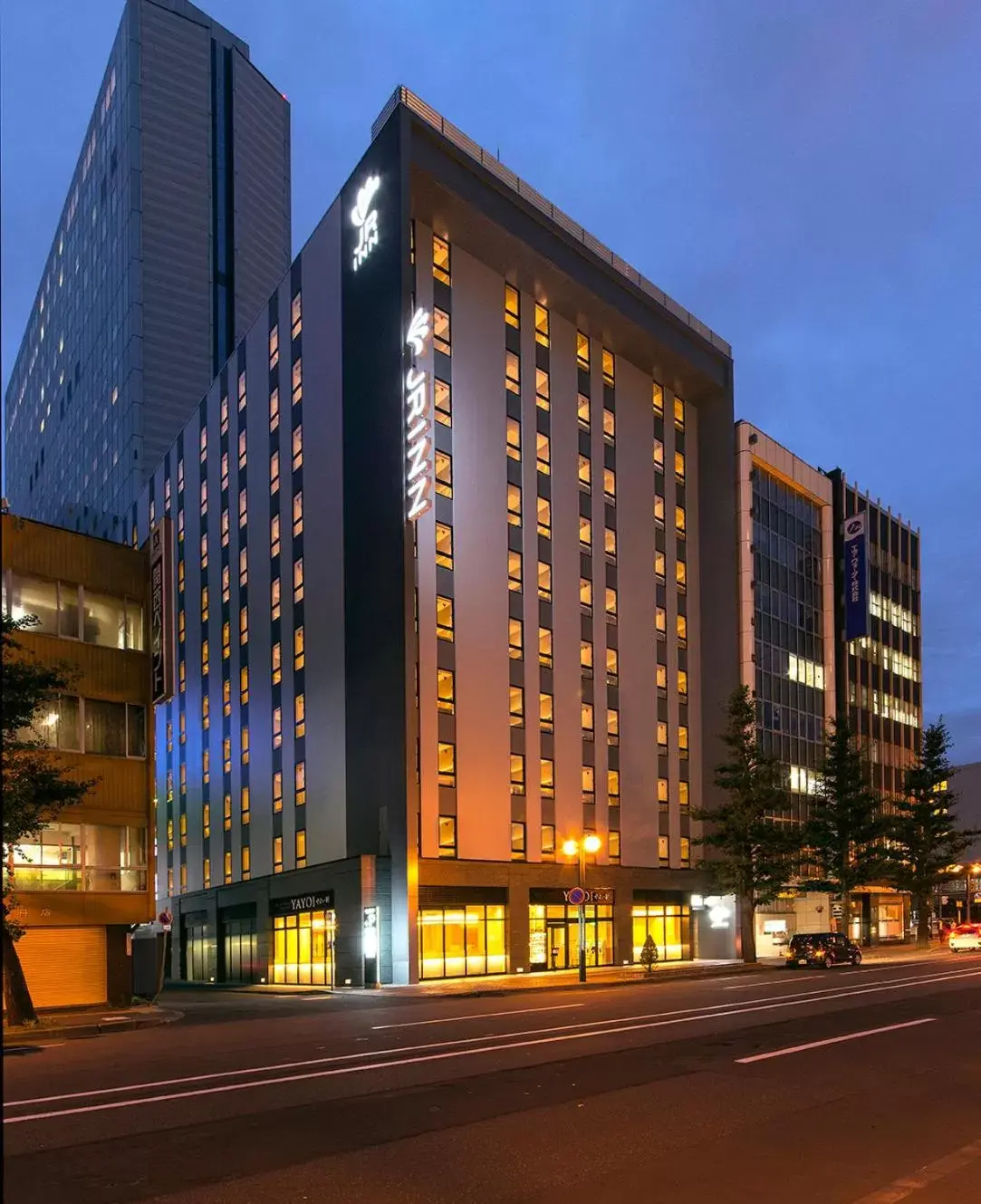 Facade/entrance in JR Inn Sapporo-eki Minami-guchi Facade/entrance in JR Inn Sapporo-eki Minami-guchi