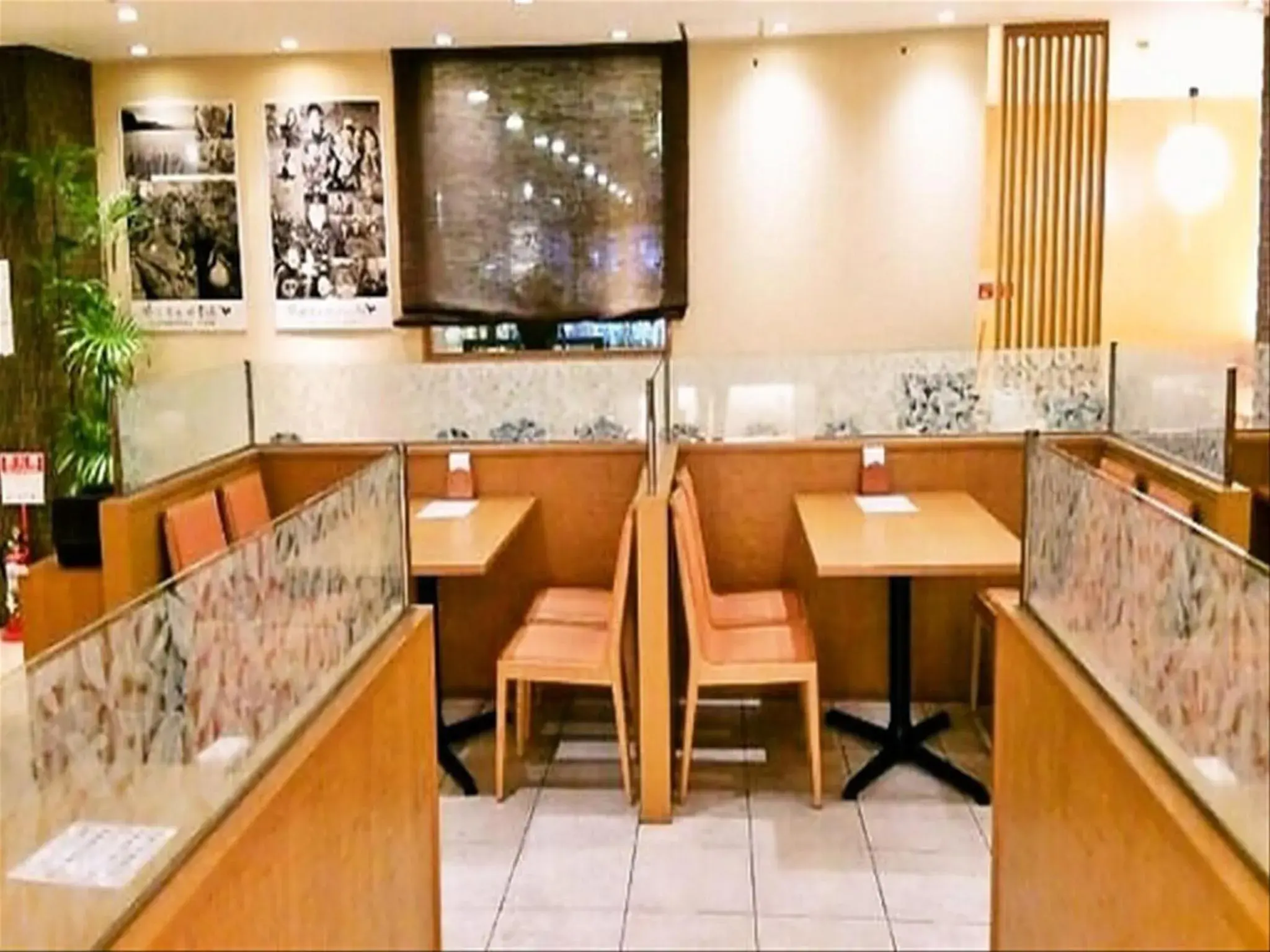 Restaurant/places to eat in Hotel Crown Hills Himeji Restaurant/places to eat in Hotel Crown Hills Himeji