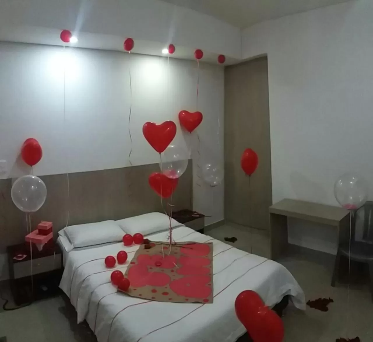 Decorative detail, Bed in Hotel Boutique Santorini Class