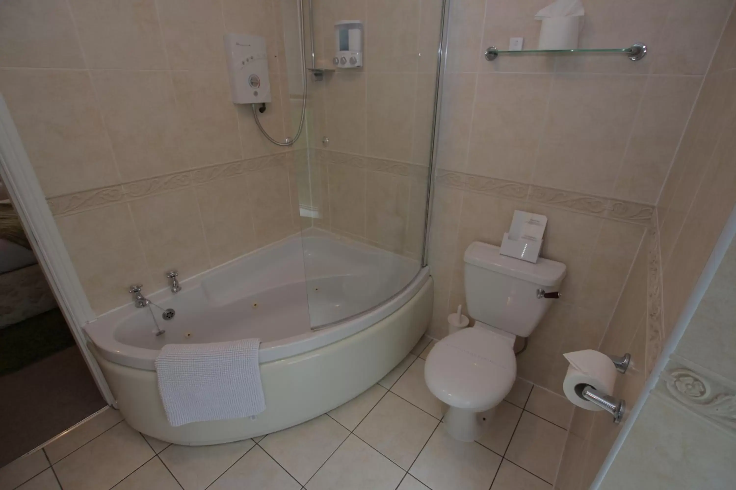 Superior Double or Twin Room with Garden View in Hafan Artro Superior Double or Twin Room with Garden View in Hafan Artro