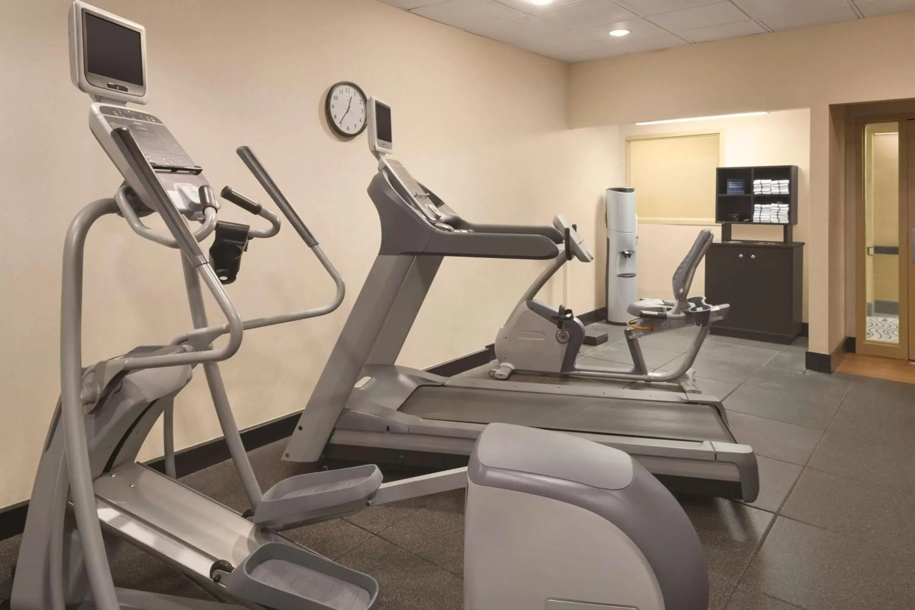 Fitness centre/facilities, Fitness Center/Facilities in Hampton Inn Cincinnati Kings Island