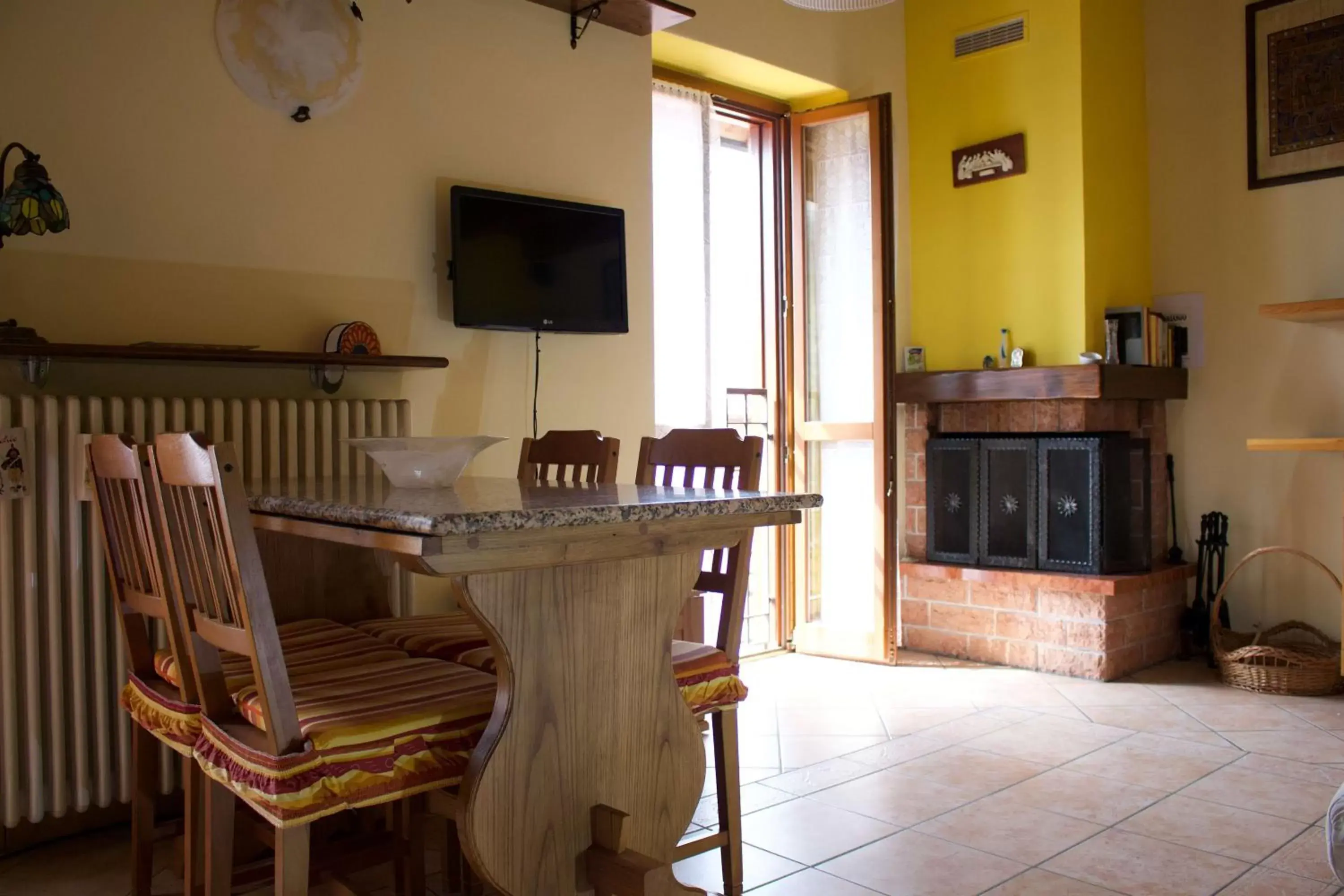 Living room, Dining Area in La Casa Sul Sasso