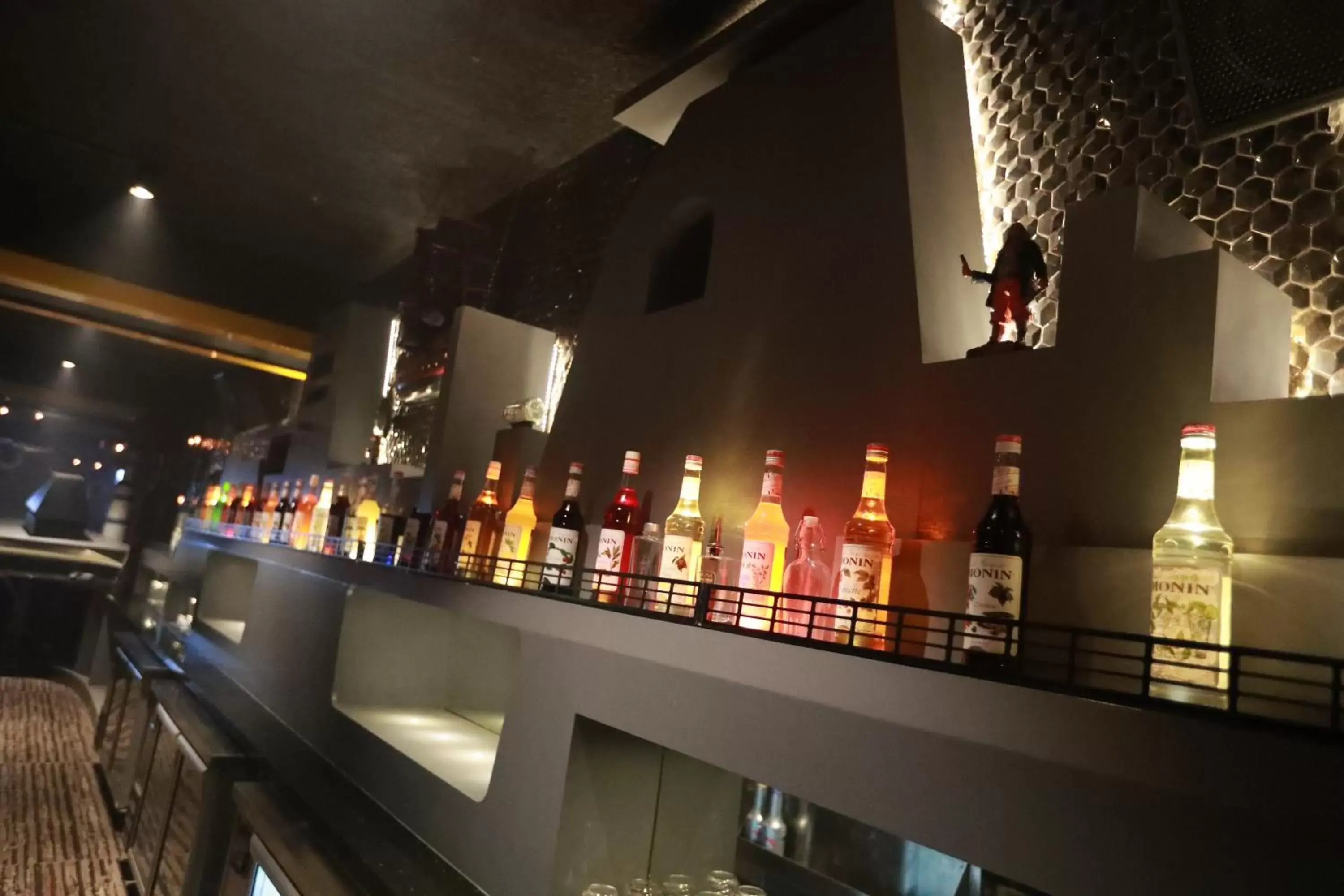 Alcoholic drinks in Hotel Park Elanza Chennai