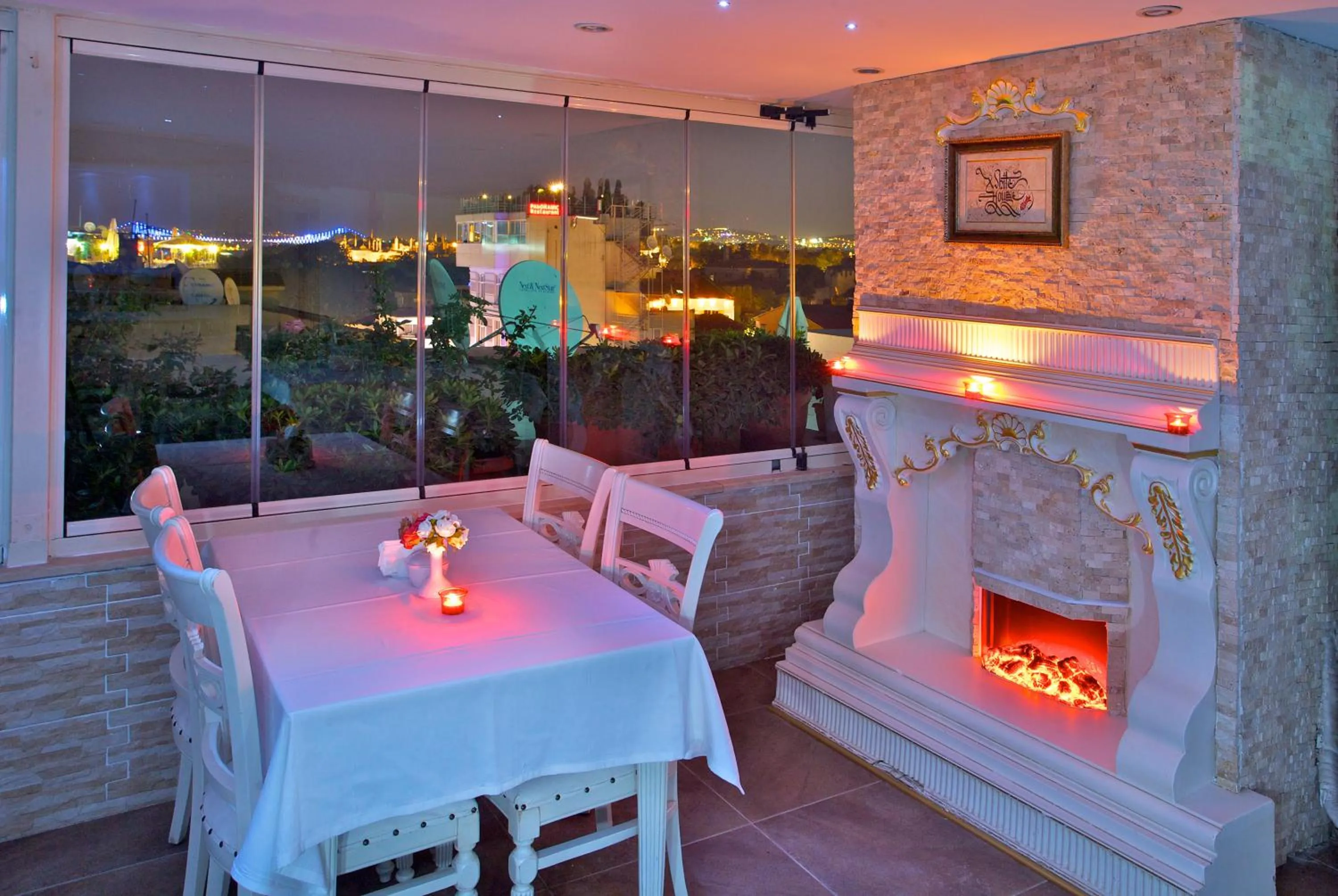 Restaurant/places to eat in White House Hotel Istanbul